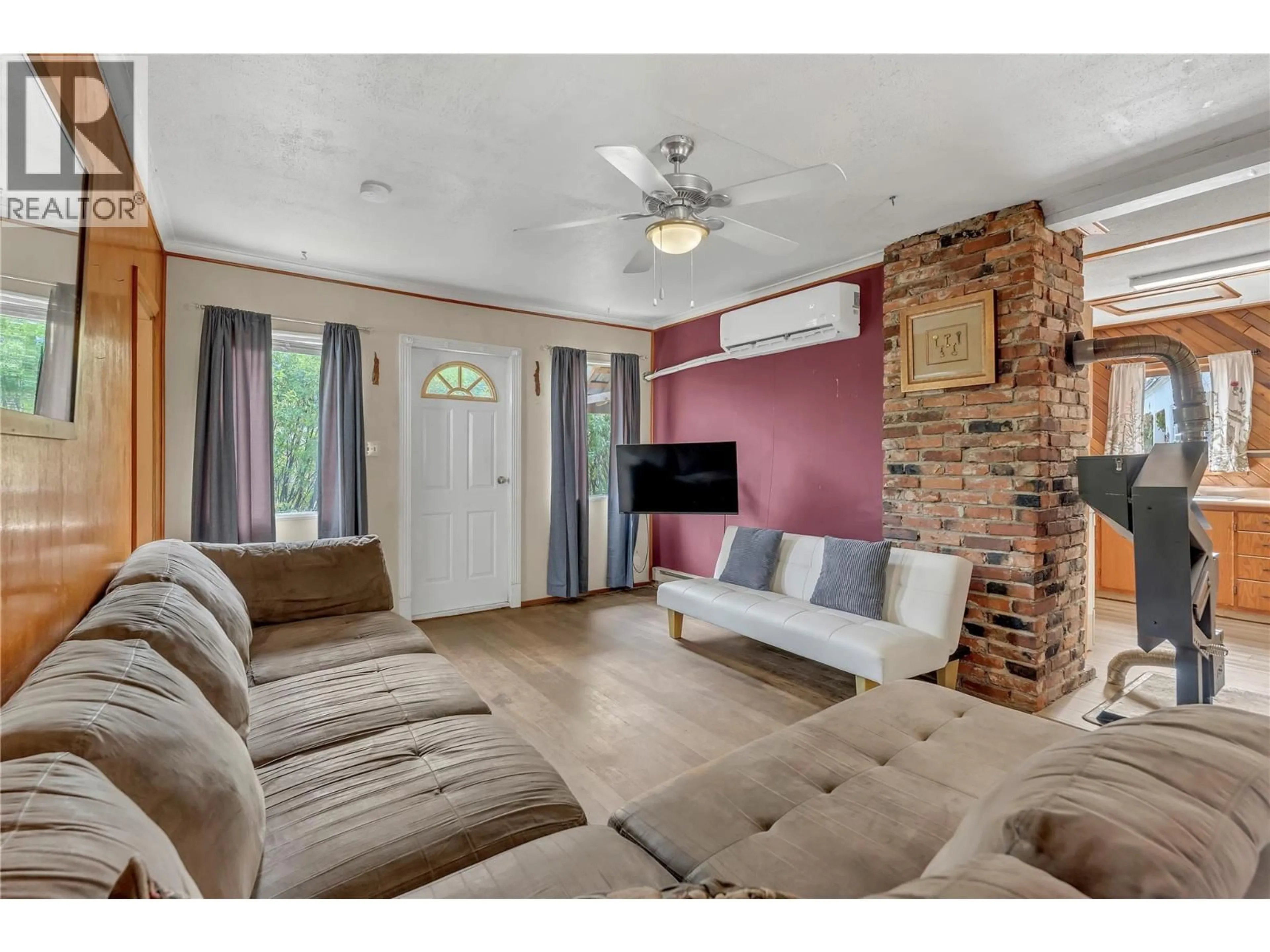Living room with furniture, unknown for 241 PENRYN AVENUE, Princeton British Columbia V0X1W0