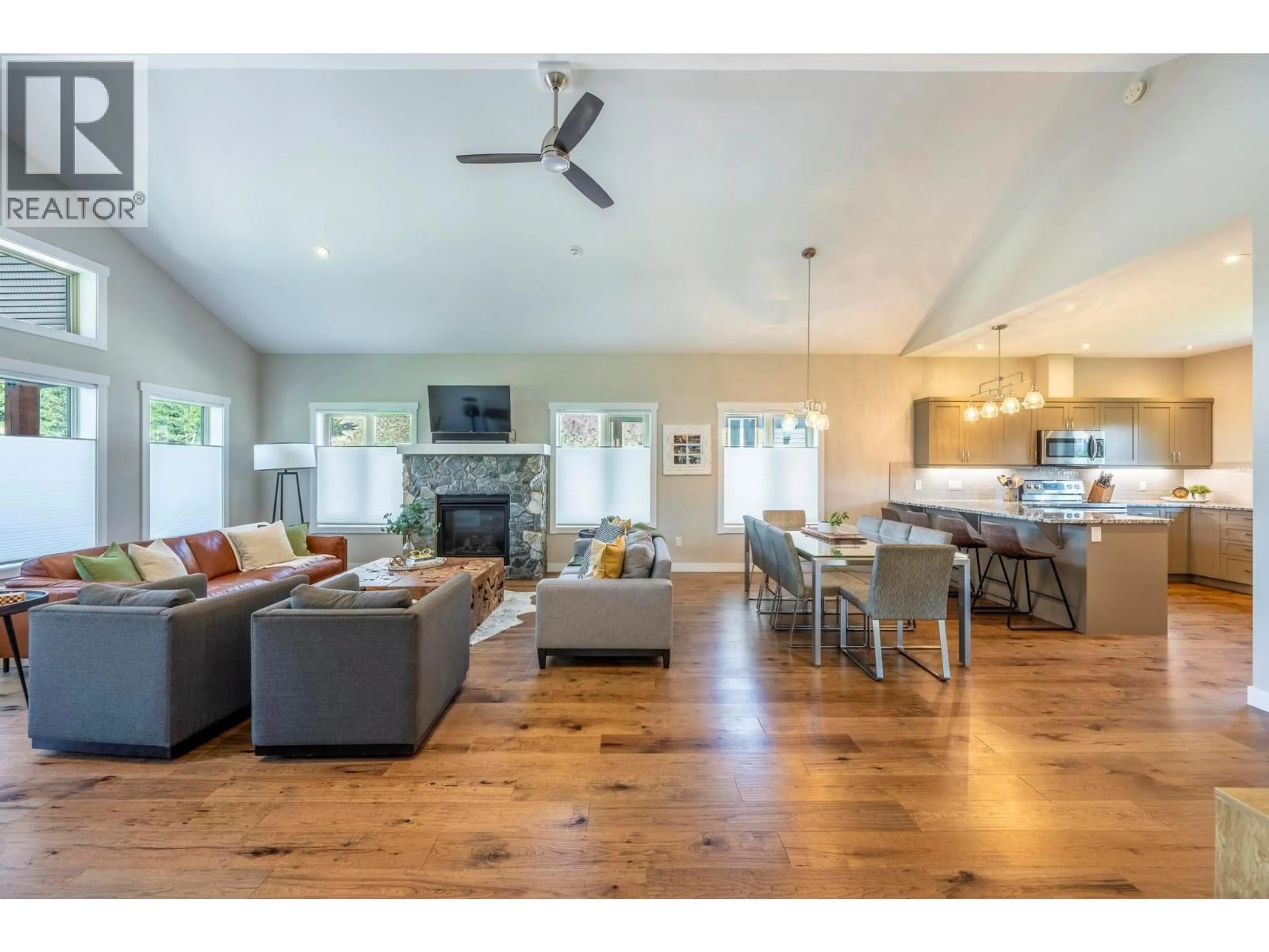 Open concept kitchen, wood/laminate floor for 974 SWANSEA VIEW ROAD, Windermere British Columbia V0B2L0