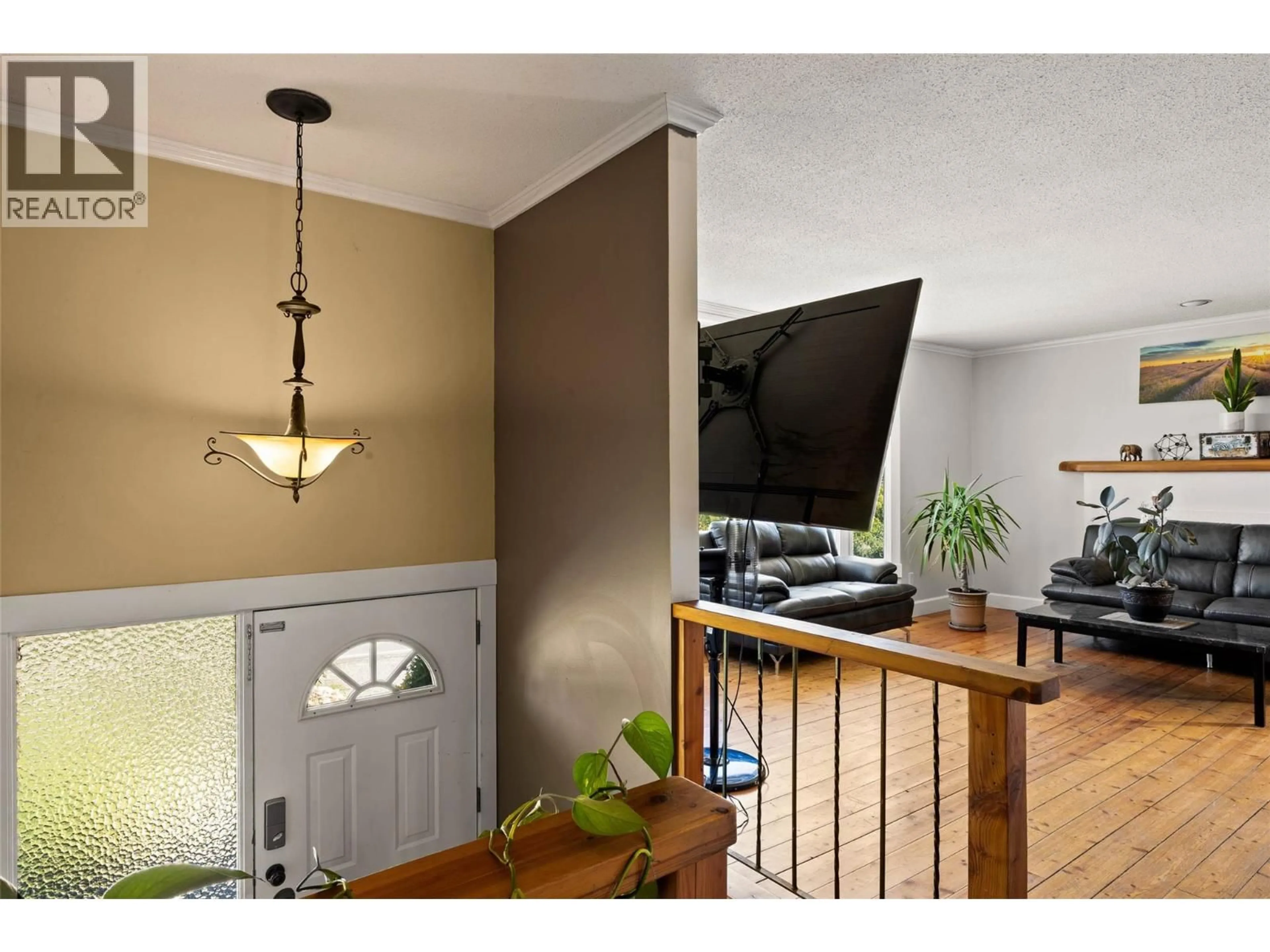 Indoor entryway for 4470 WESTSYDE ROAD, Kamloops British Columbia V2B8N2