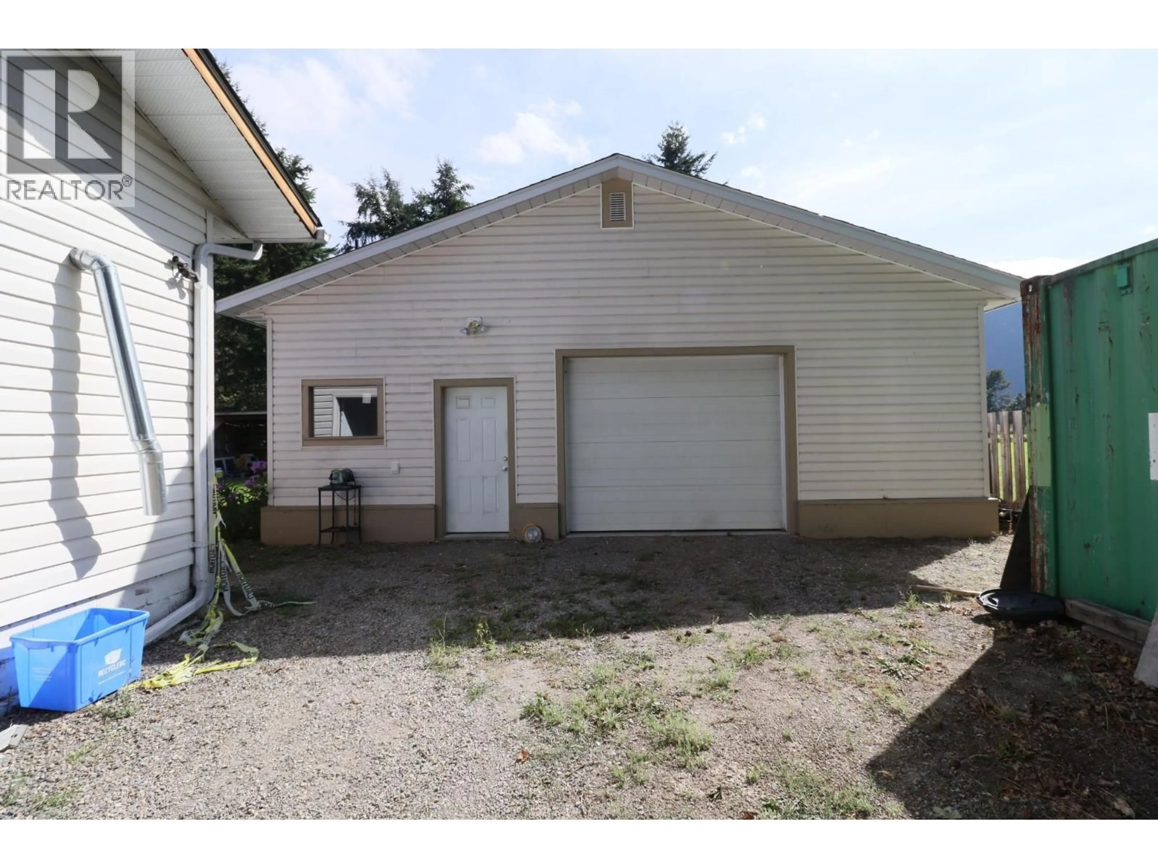 Indoor garage for 510 CARSON ROAD, Grand Forks British Columbia V0H1H4