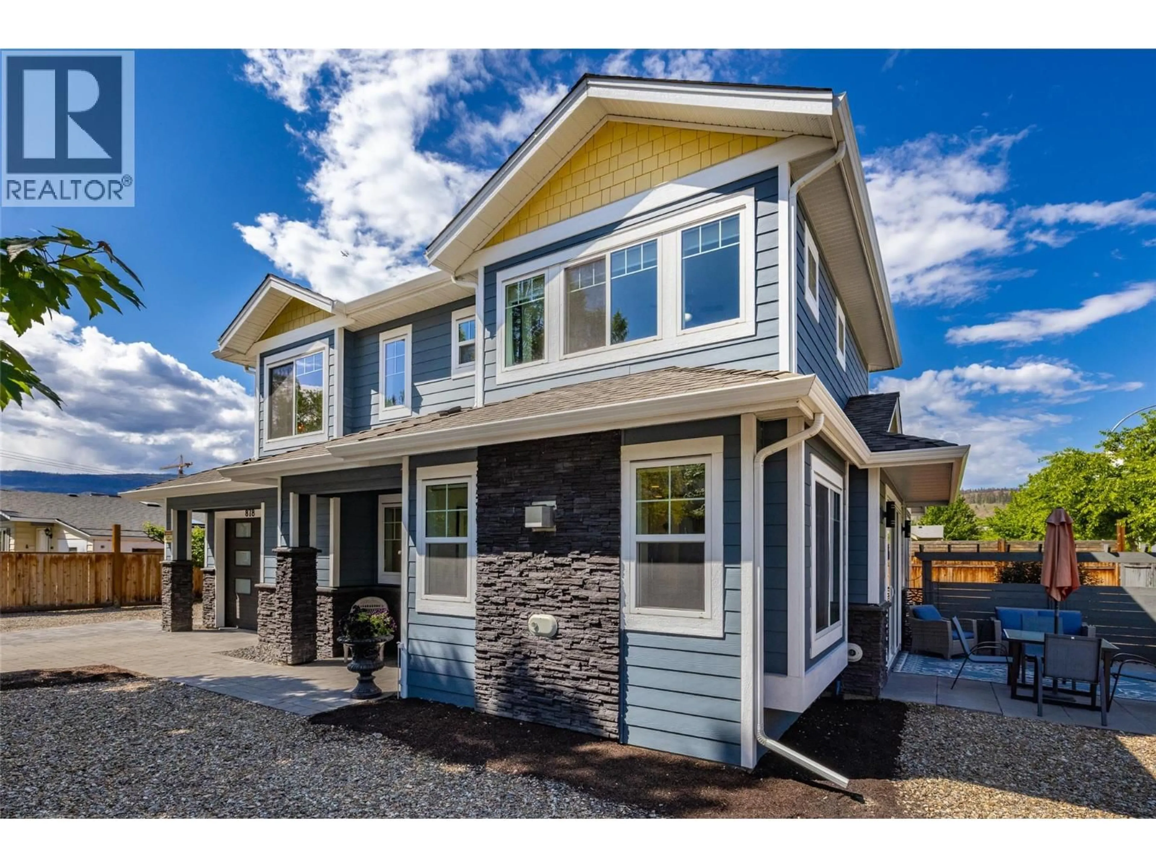 Home with vinyl exterior material, unknown for 878 STOCKWELL AVENUE, Kelowna British Columbia V1Y6V9
