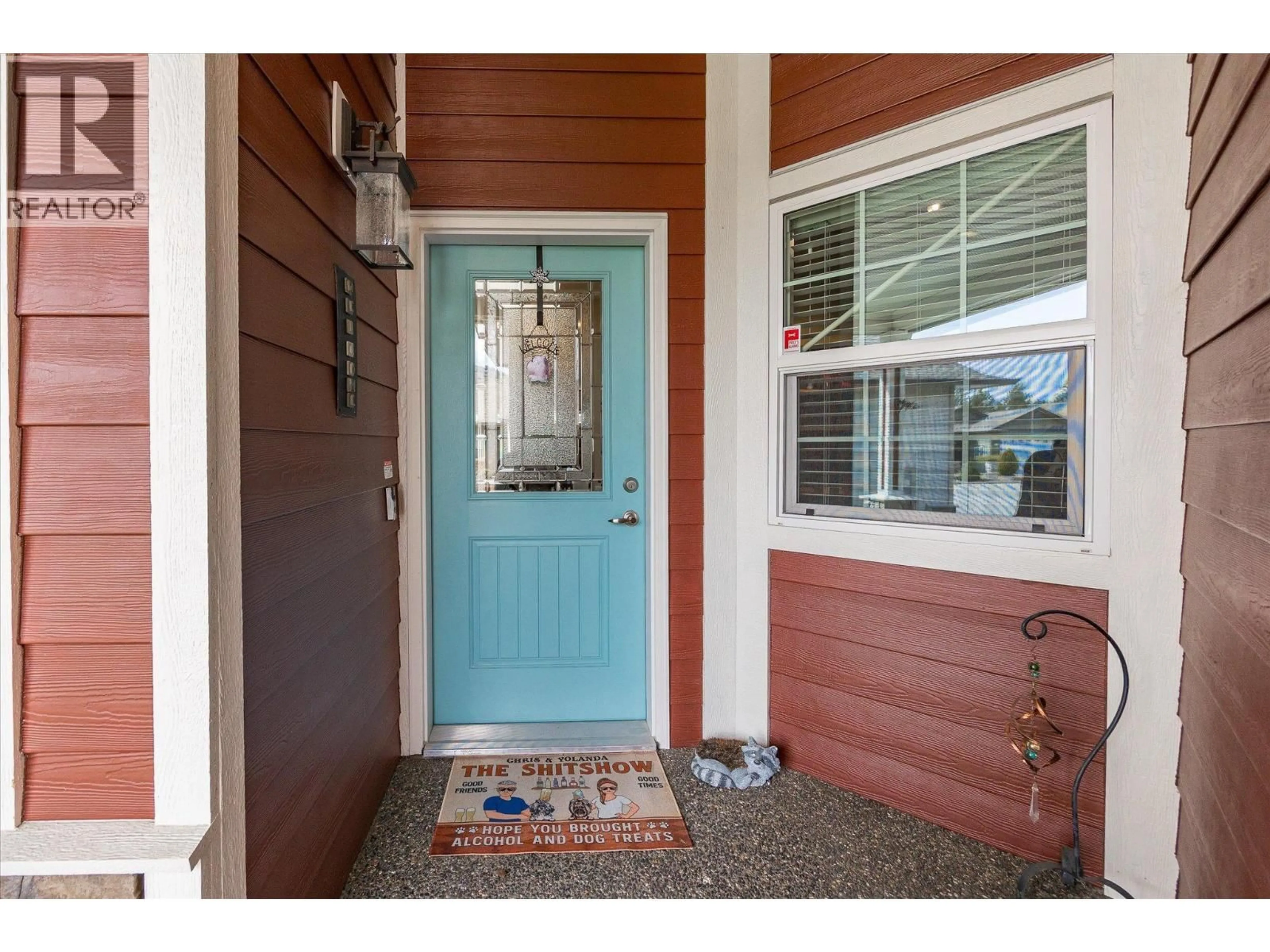 Indoor entryway for 2058 ASPEN DRIVE, West Kelowna British Columbia V4T3A5