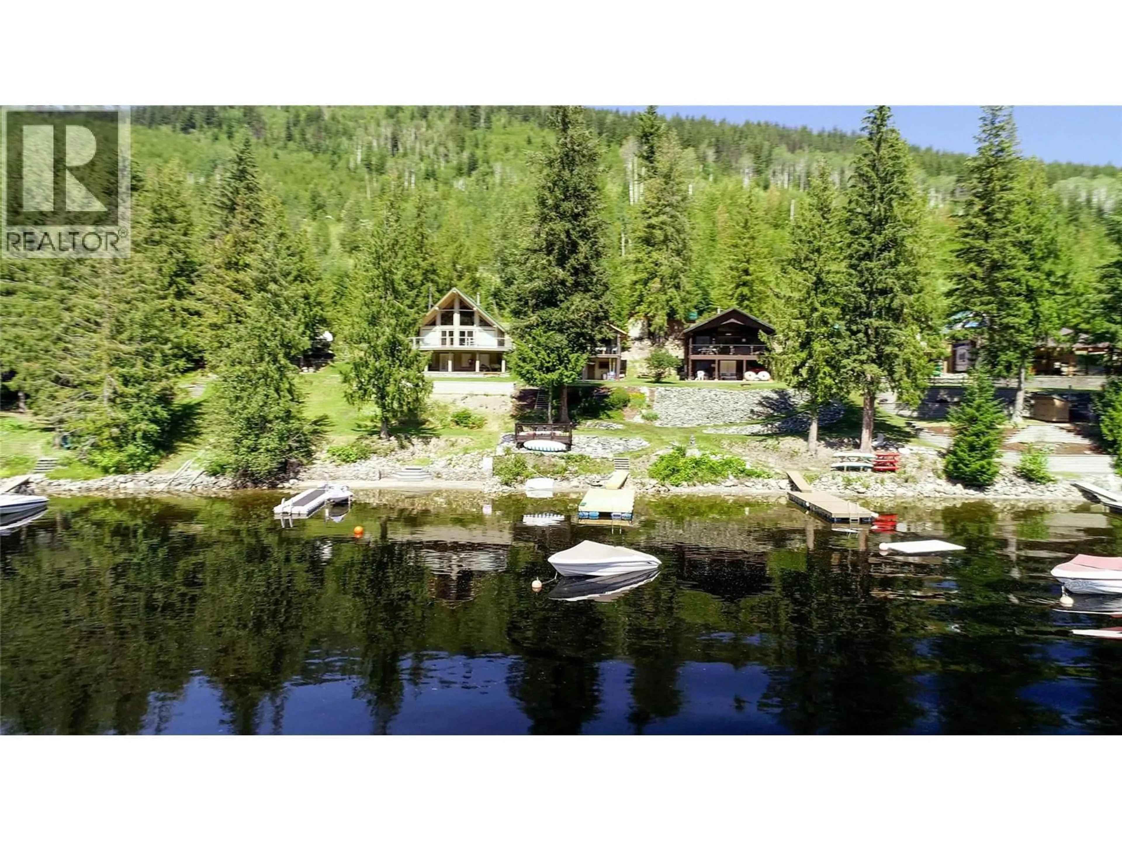 A pic from outside/outdoor area/front of a property/back of a property/a pic from drone, water/lake/river/ocean view for 17 - 7540 RUSSEL  FSR CREEK, Barriere British Columbia V0E0A9