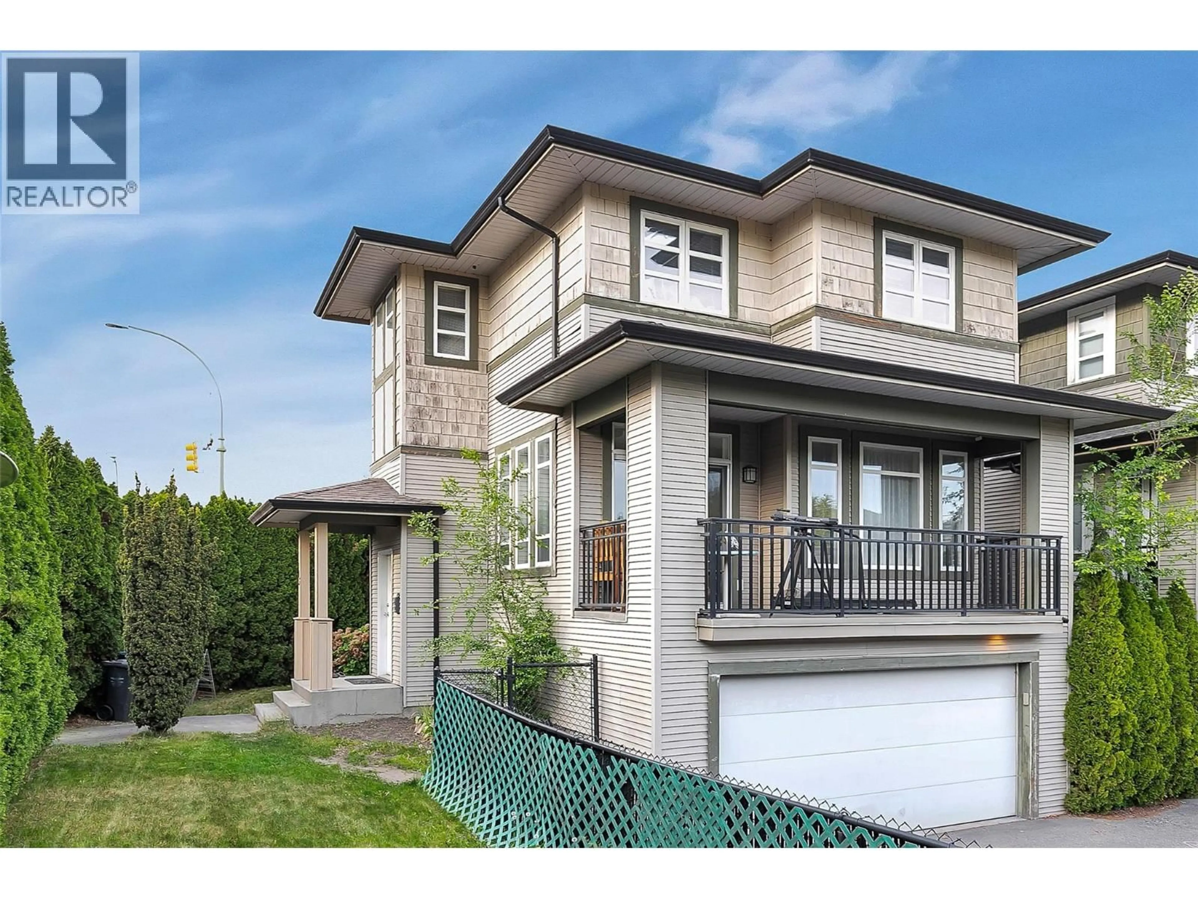 Home with brick exterior material, street for 105 MCCURDY ROAD EAST, Kelowna British Columbia V1X2P7