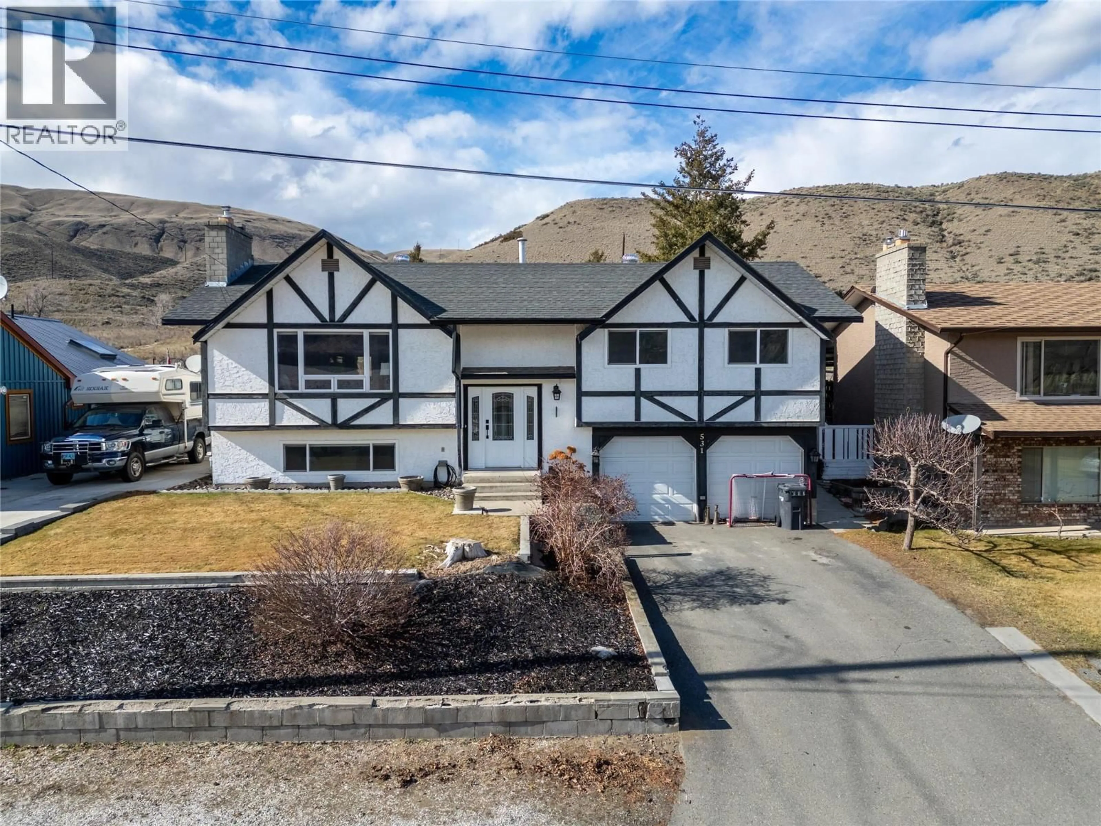 A pic from outside/outdoor area/front of a property/back of a property/a pic from drone, street for 531 PINE STREET, Ashcroft British Columbia V0K1A0