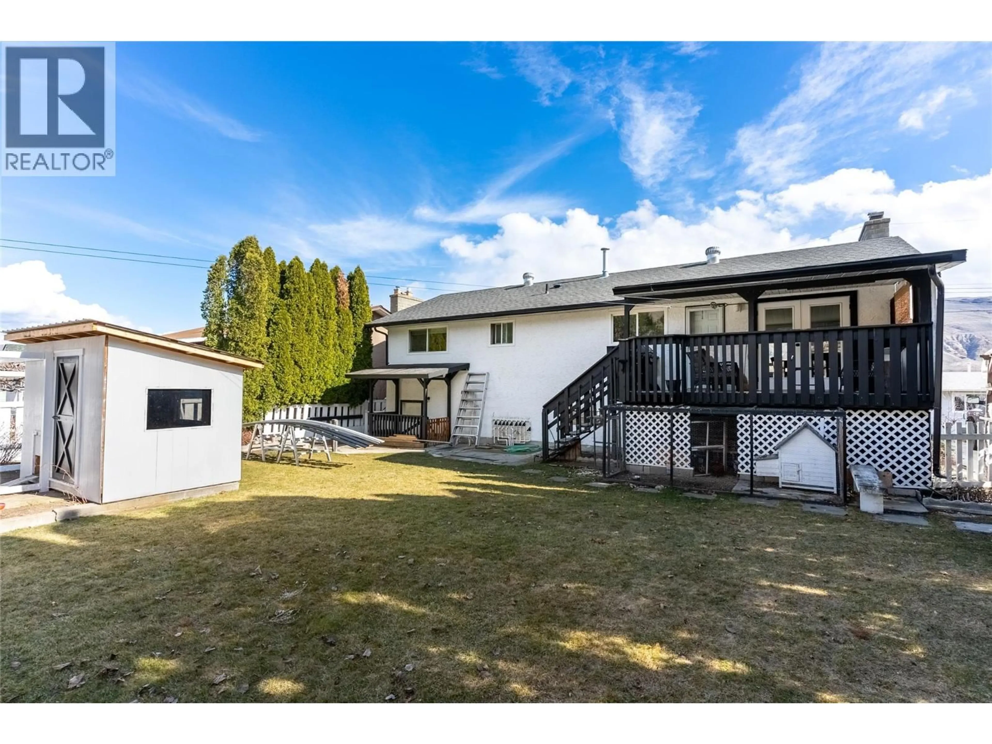 A pic from outside/outdoor area/front of a property/back of a property/a pic from drone, unknown for 531 PINE STREET, Ashcroft British Columbia V0K1A0
