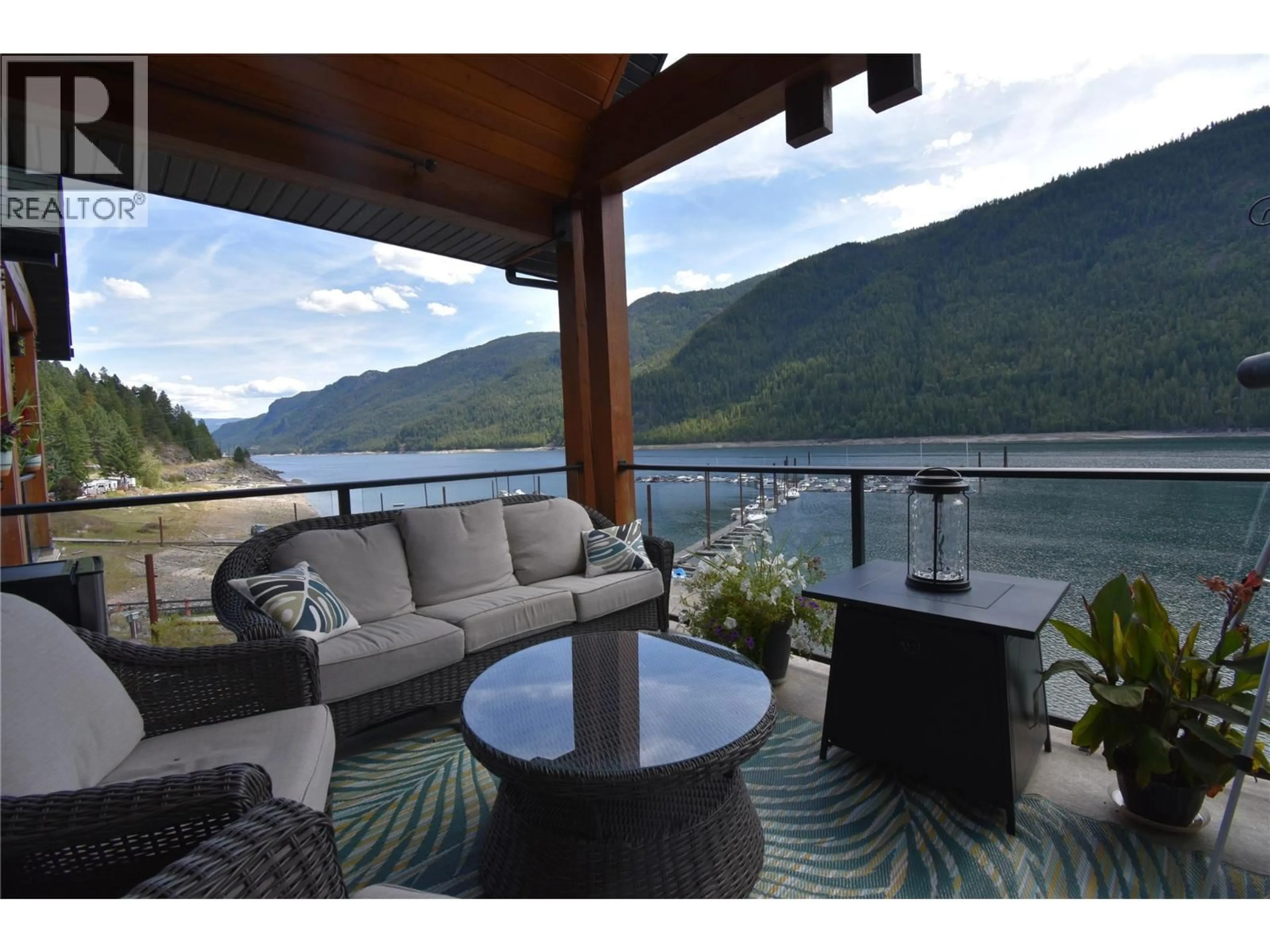 Patio, water/lake/river/ocean view for 314 - 5570 BROADWATER ROAD, Castlegar British Columbia V1N0A1