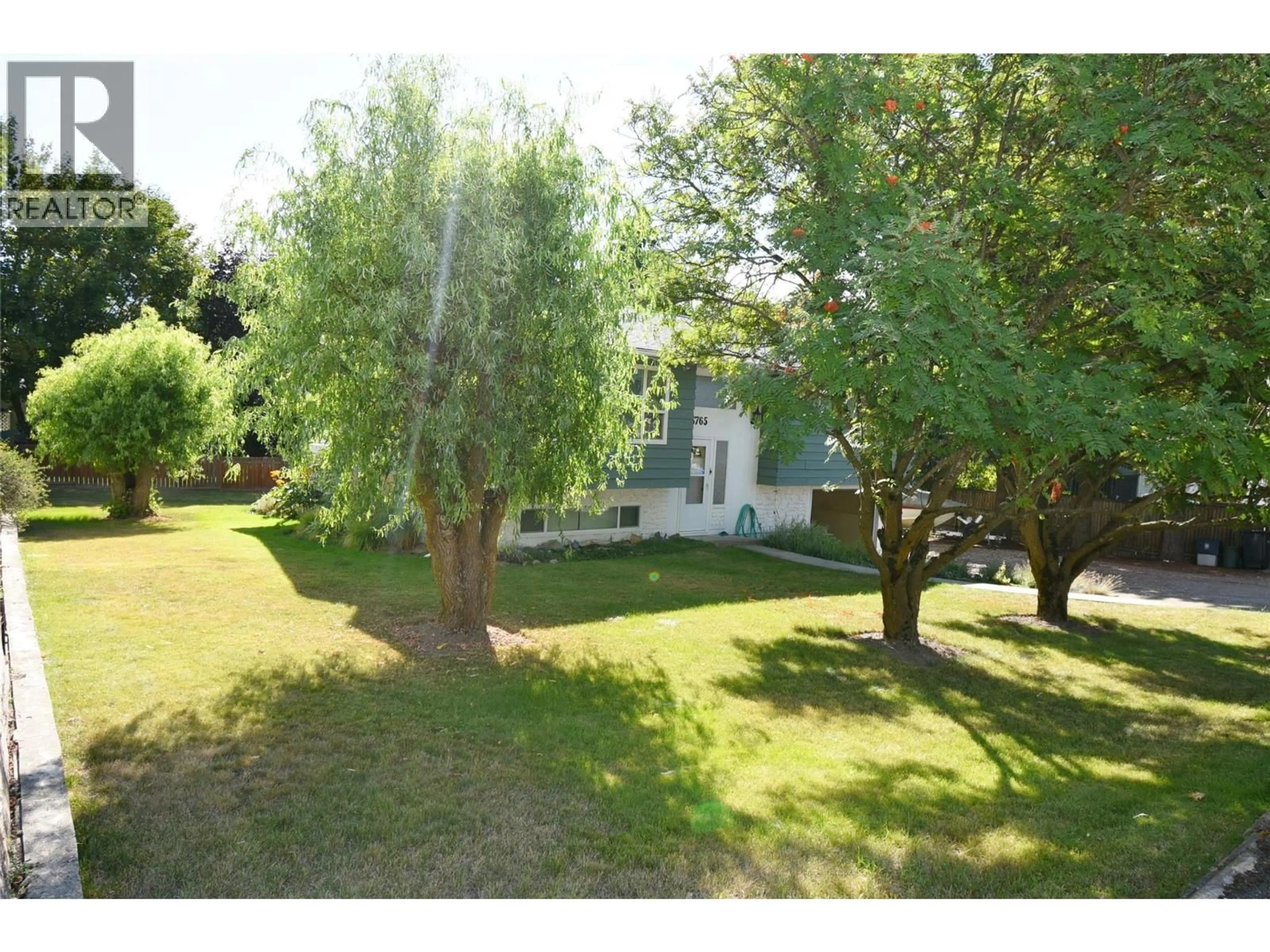 A pic from outside/outdoor area/front of a property/back of a property/a pic from drone, unknown for 3765 MURRAY DRIVE, Armstrong British Columbia V0E1B4