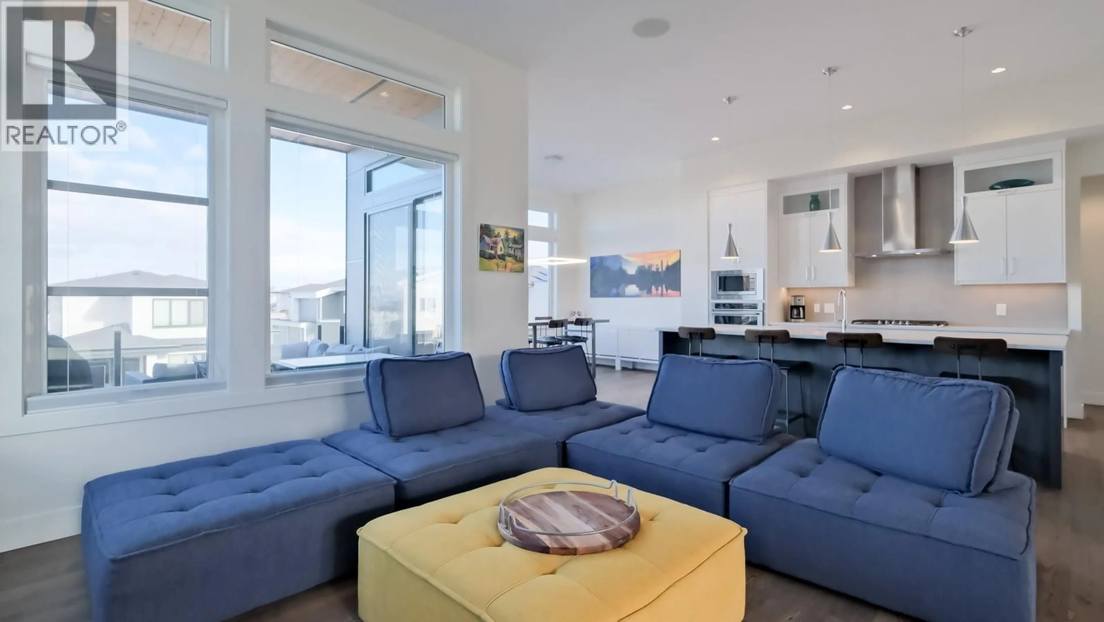 Living room with furniture, unknown for 1260 JACK SMITH ROAD, Kelowna British Columbia V1W5N1