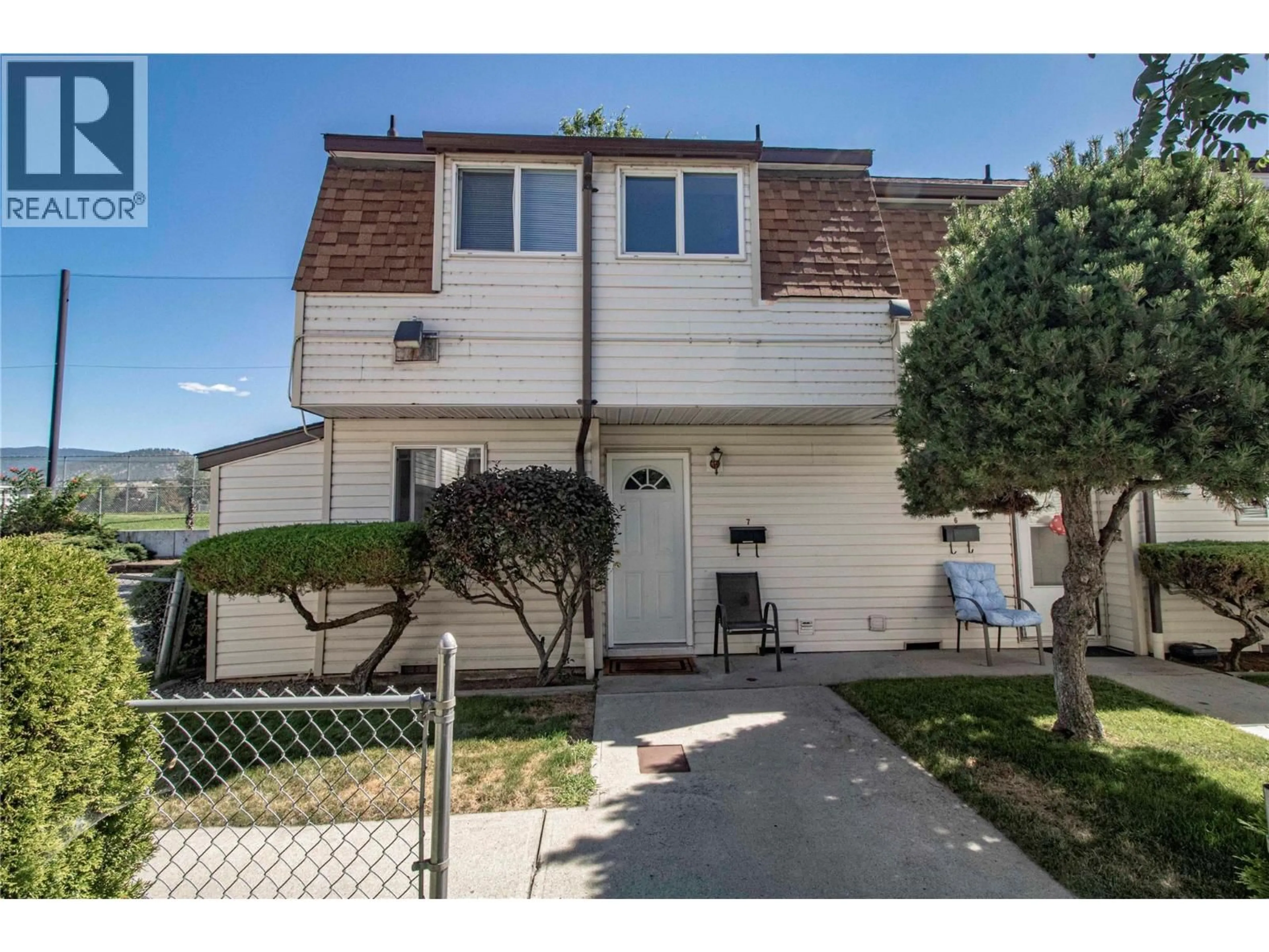Home with vinyl exterior material, street for 7 - 2250 BASKIN STREET, Penticton British Columbia V2A6Y3