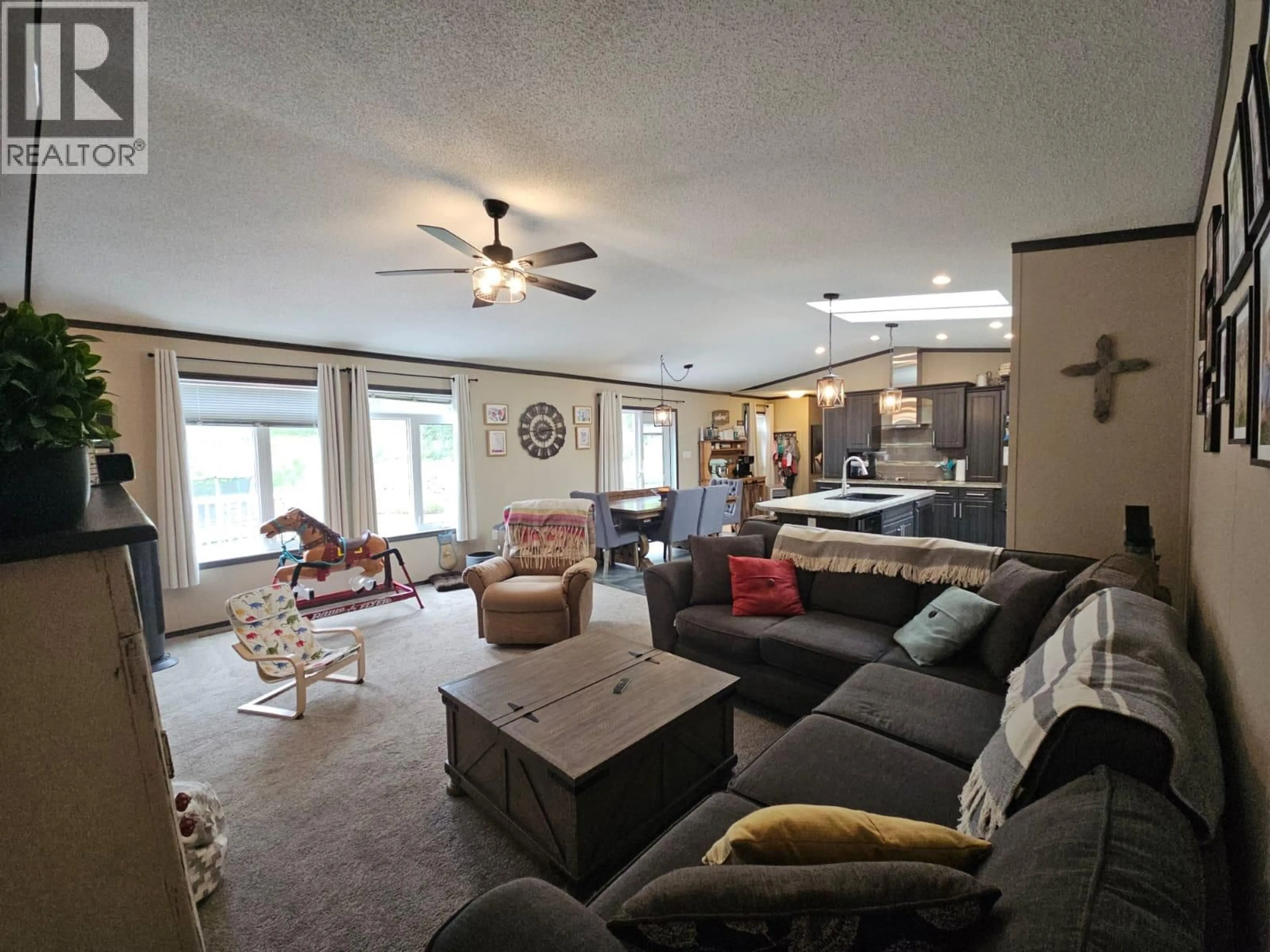 Living room with furniture, unknown for 7624 STONE CREEK OTHER, Chetwynd British Columbia V0C1J0