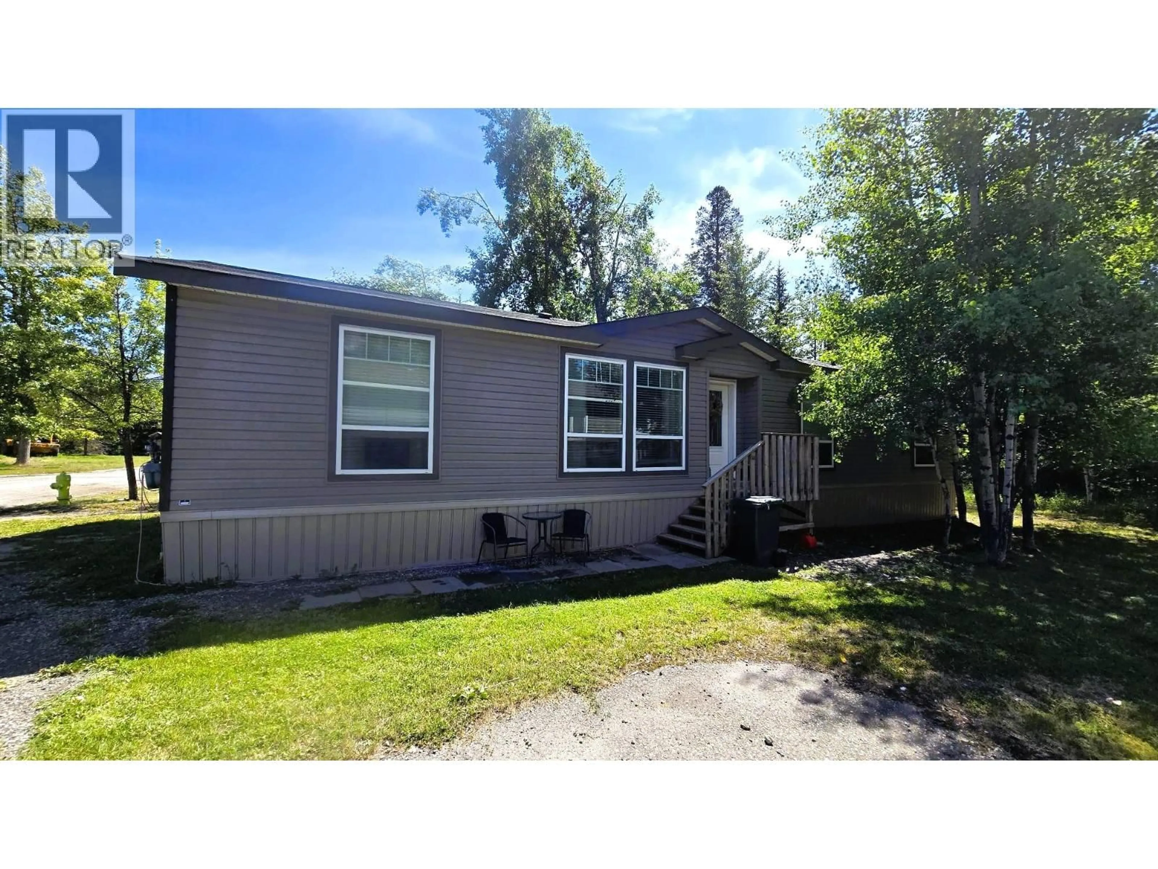 Home with vinyl exterior material, street for 39 WILDERNESS HEIGHTS WAY, Elkford British Columbia V0B1H0