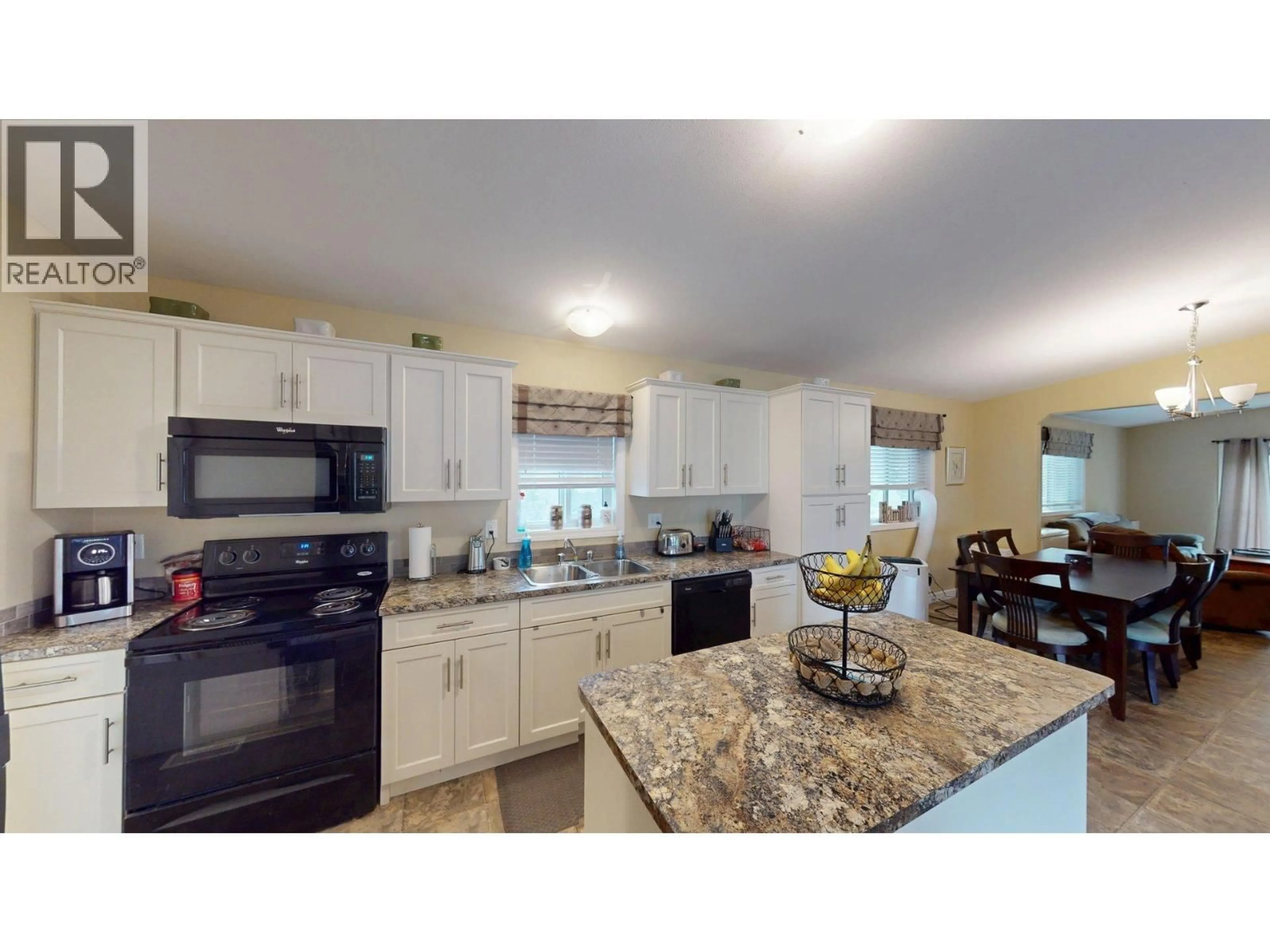 Open concept kitchen, ceramic/tile floor for 39 WILDERNESS HEIGHTS WAY, Elkford British Columbia V0B1H0