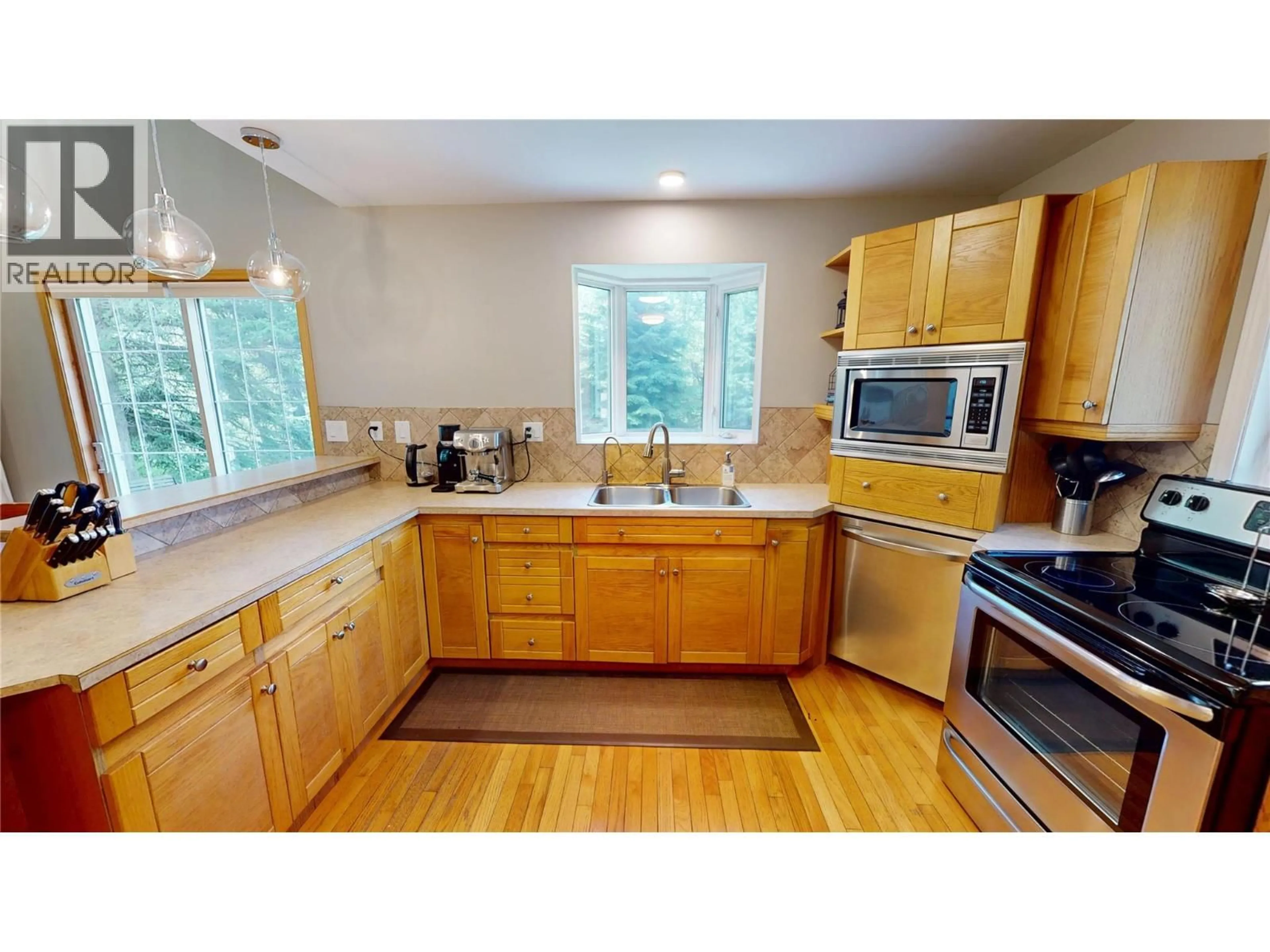 Standard kitchen, unknown for 7392 8TH AVENUE, Hosmer British Columbia V0B1M5