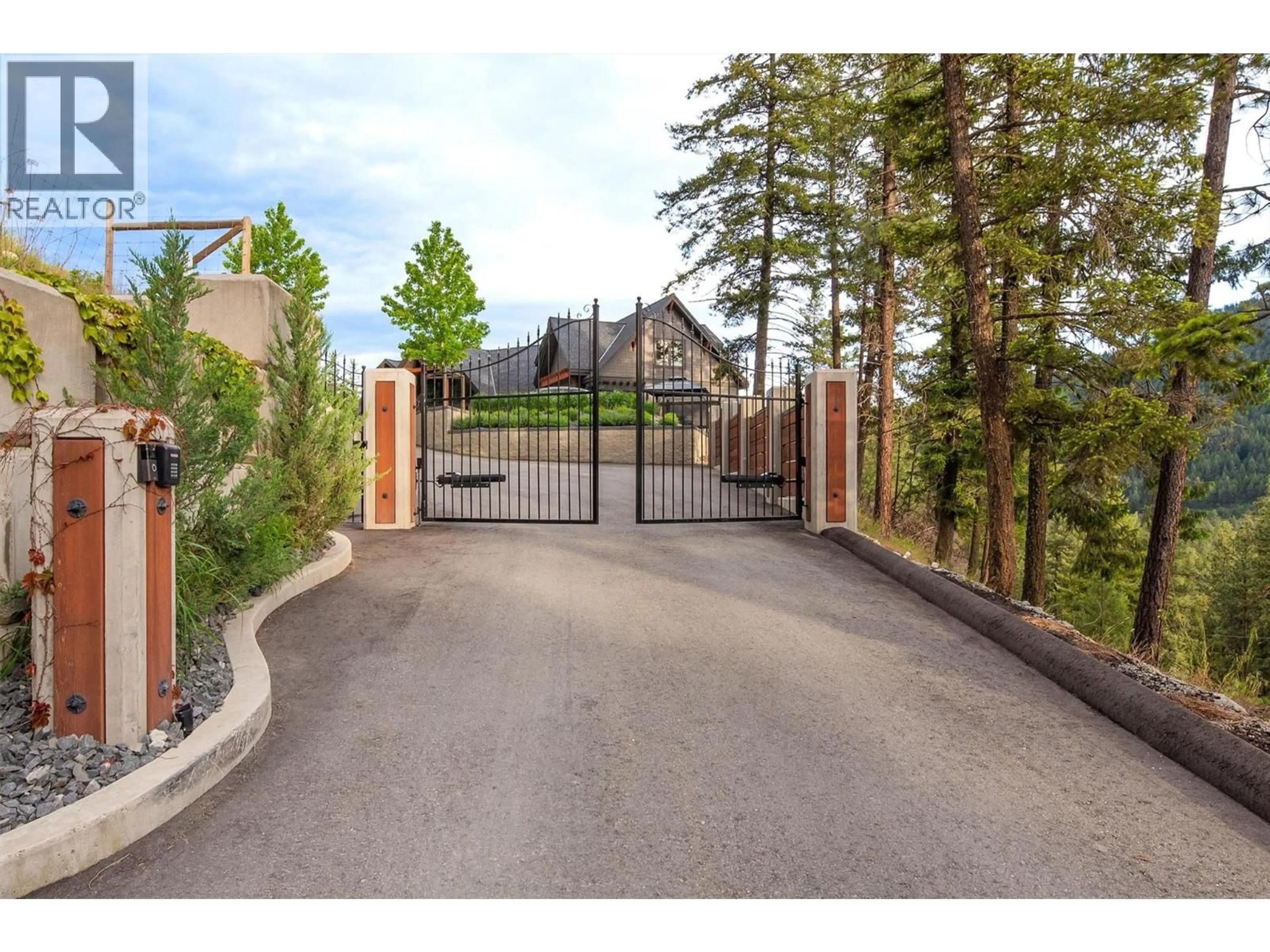 Unknown for 4495 MAXWELL ROAD, Peachland British Columbia V0H1X3