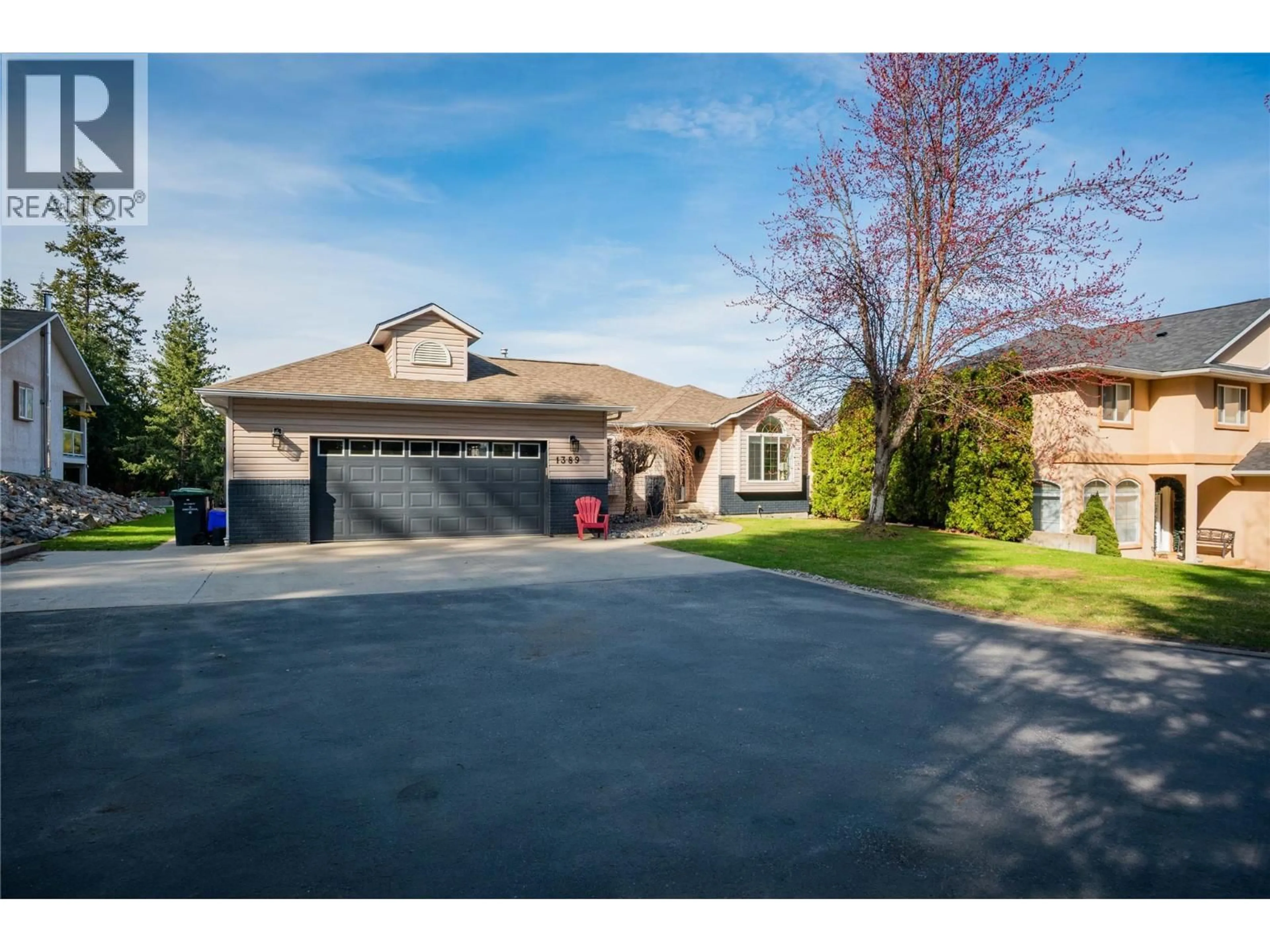 Unknown for 1389 FOREST ROAD, Castlegar British Columbia V1N3Z1