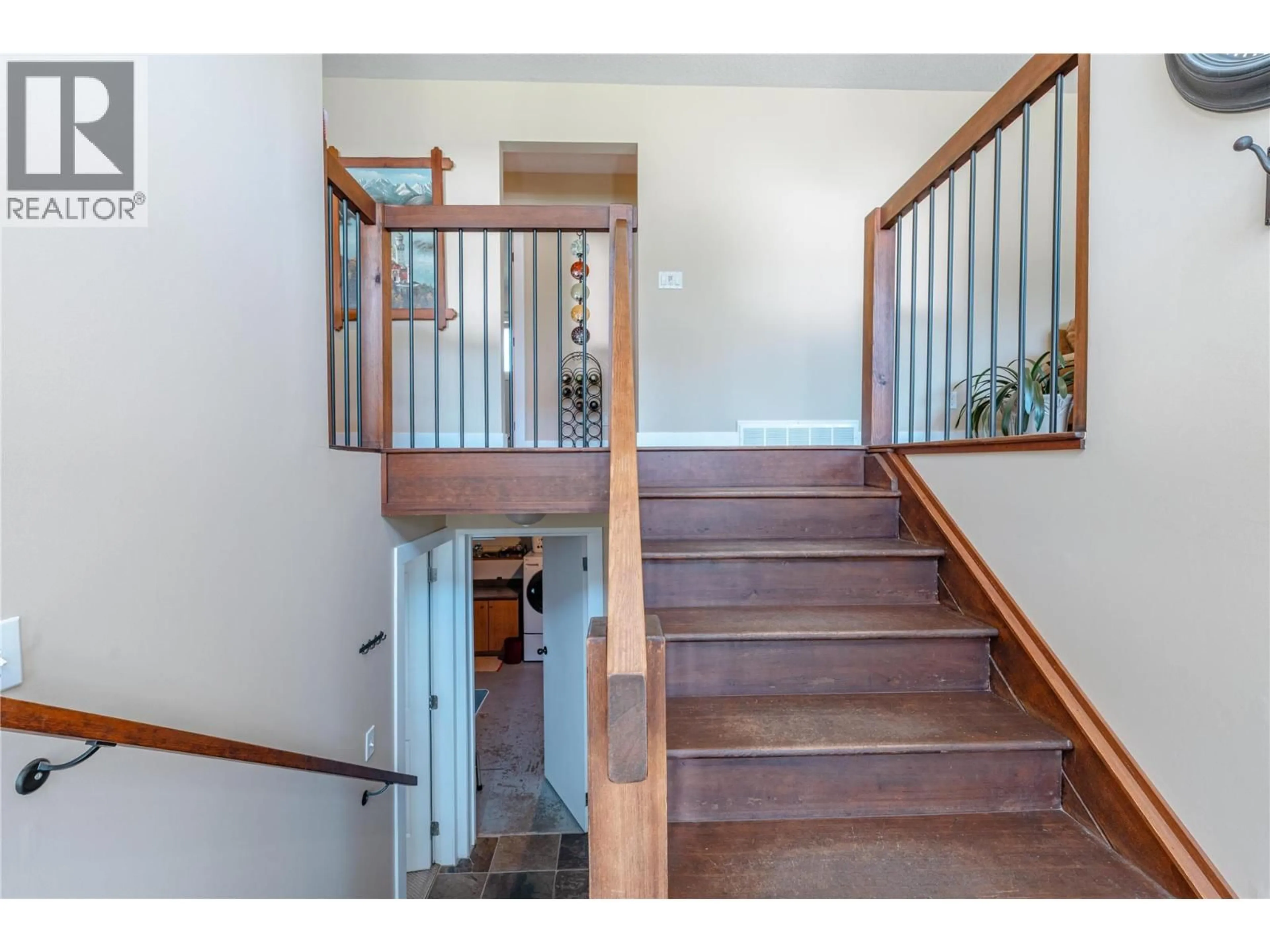 Unknown for 1727 TILLEN ROAD, Revelstoke British Columbia V0E2S1