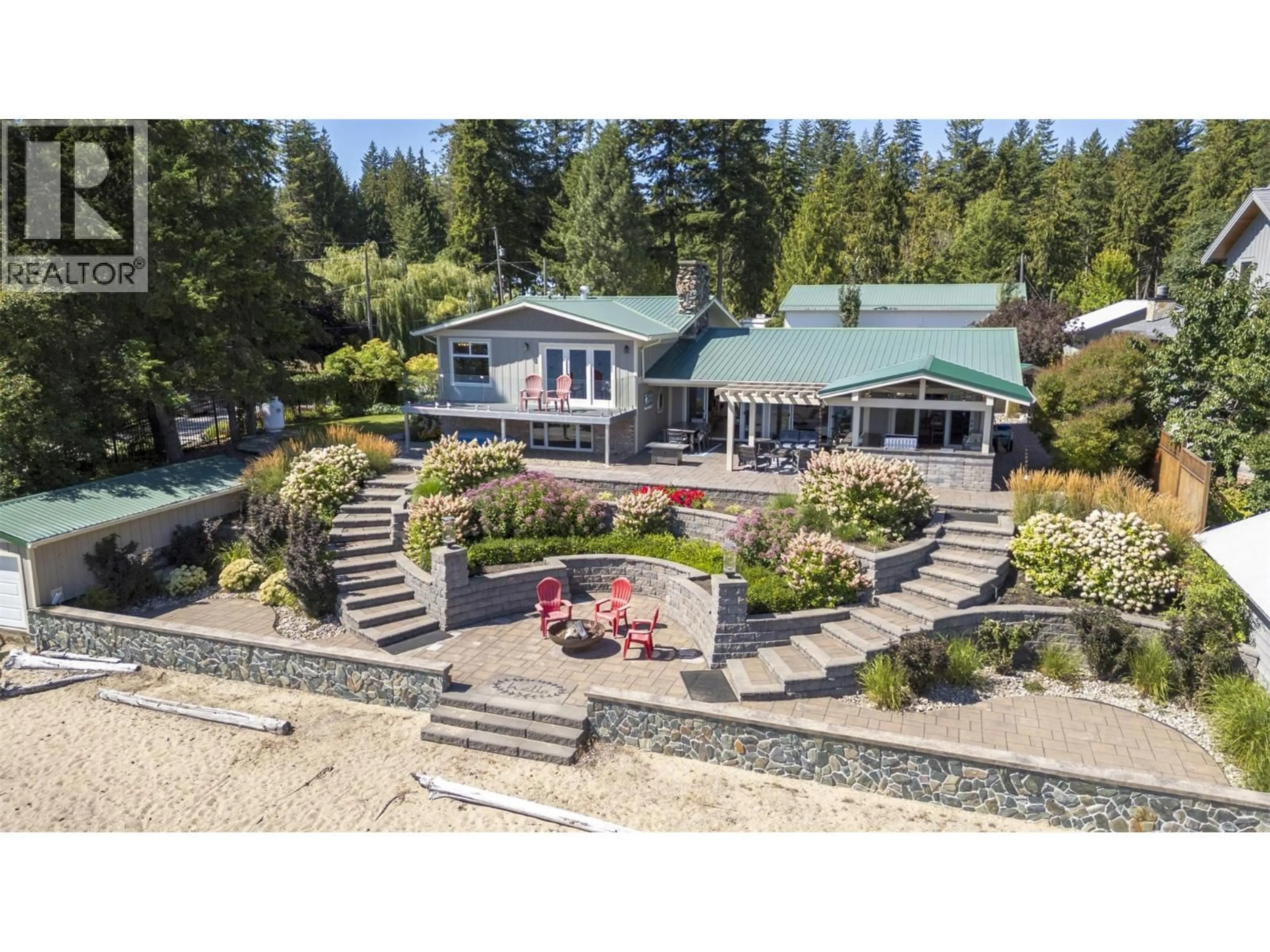 A pic from outside/outdoor area/front of a property/back of a property/a pic from drone, unknown for 4243 SARATOGA ROAD, Scotch Creek British Columbia V0E1M5