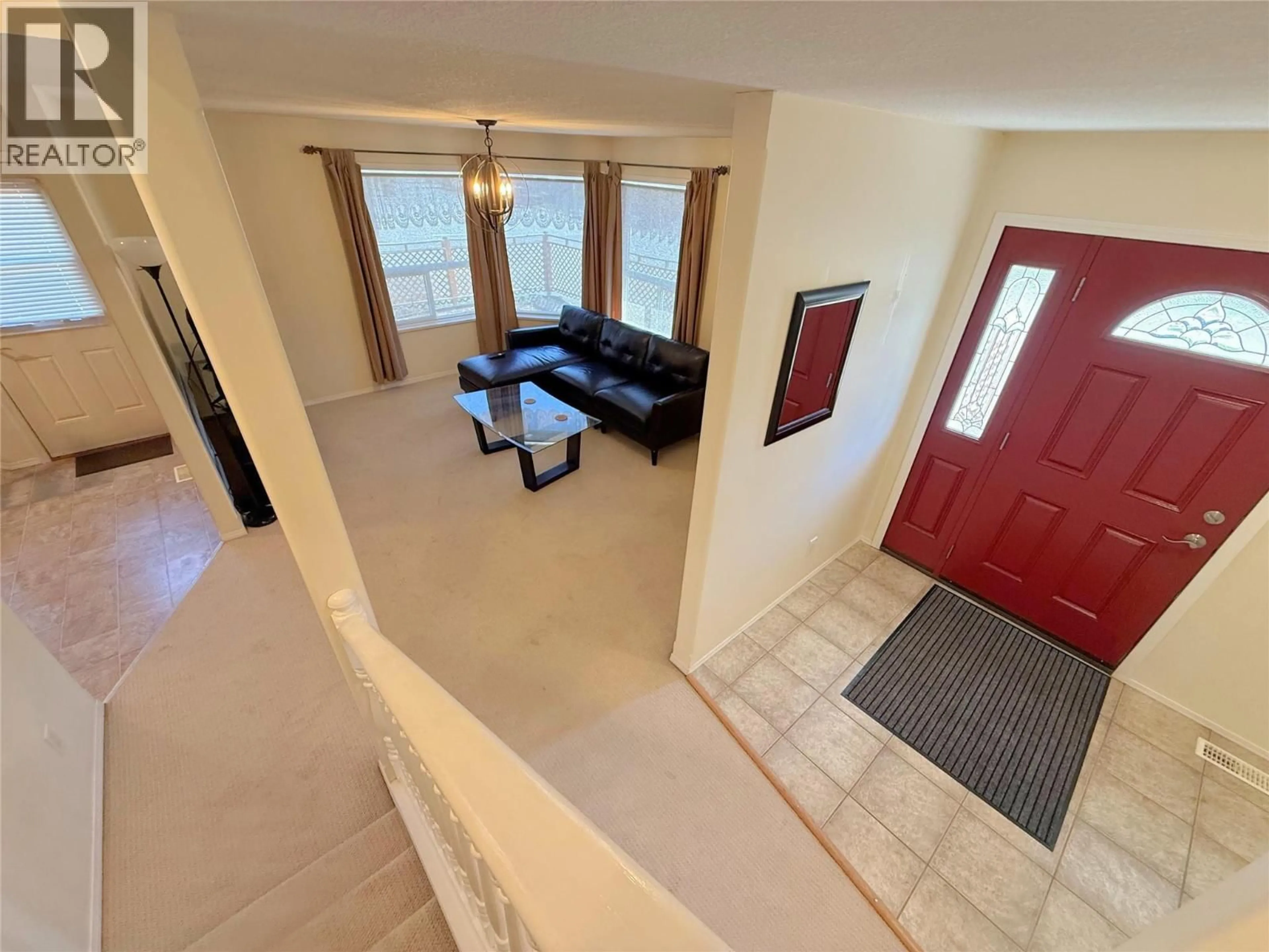 Indoor entryway for 362 PINE STREET, Princeton British Columbia V0X1W0