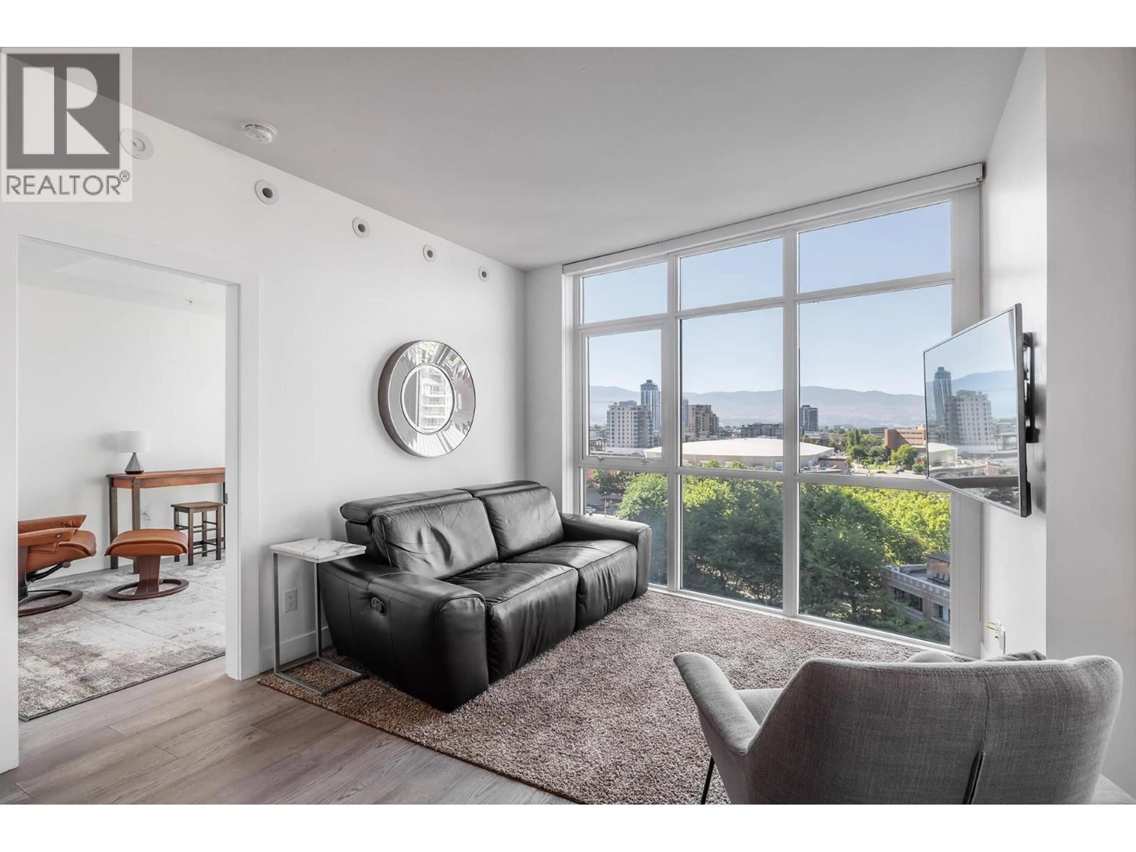 Living room with furniture, unknown for 801 - 1151 SUNSET DRIVE, Kelowna British Columbia V1Y0G2