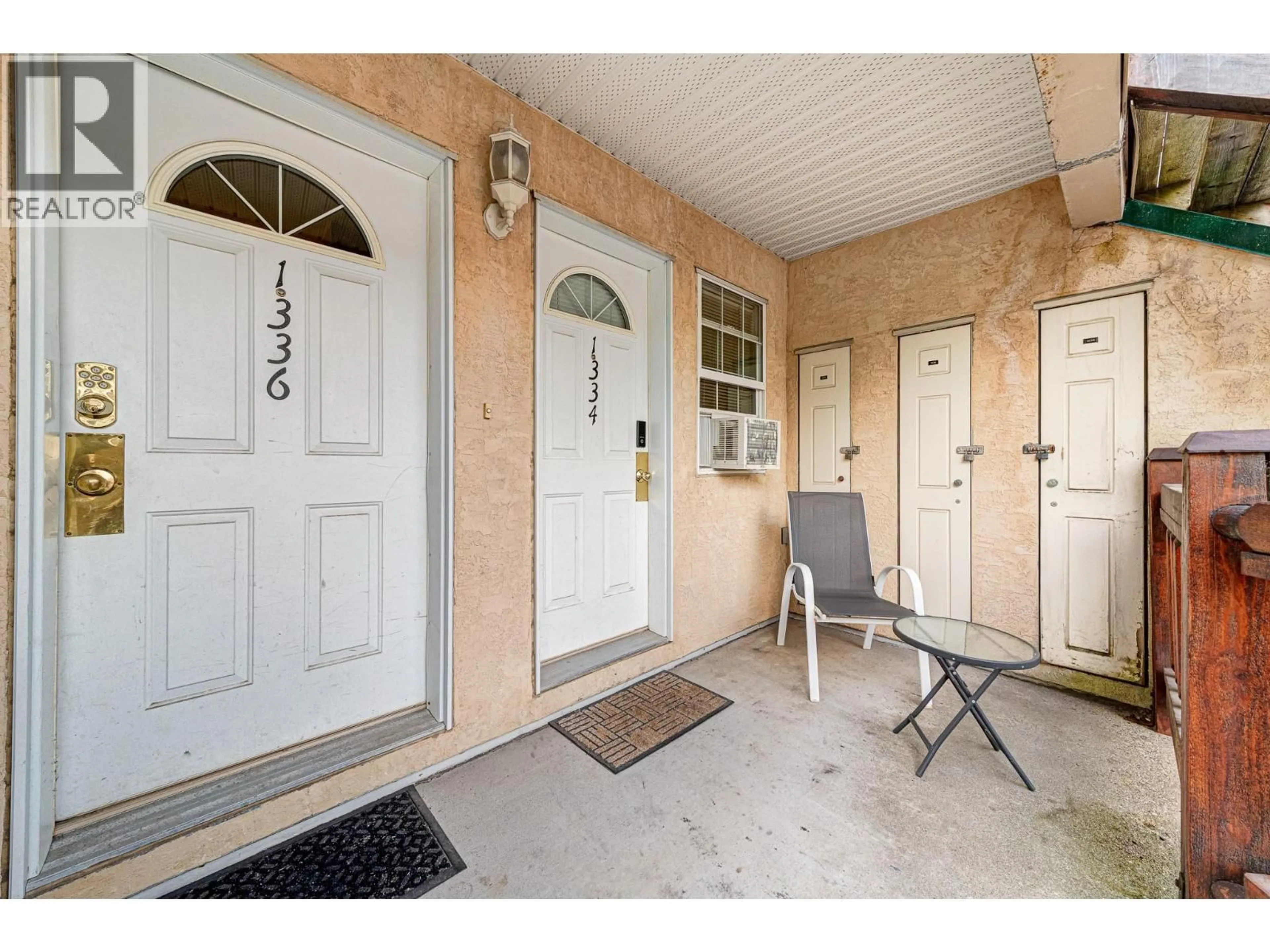 Indoor entryway for 1334-1336 - 1300 RIVERSIDE WAY, Fernie British Columbia V0B1M7