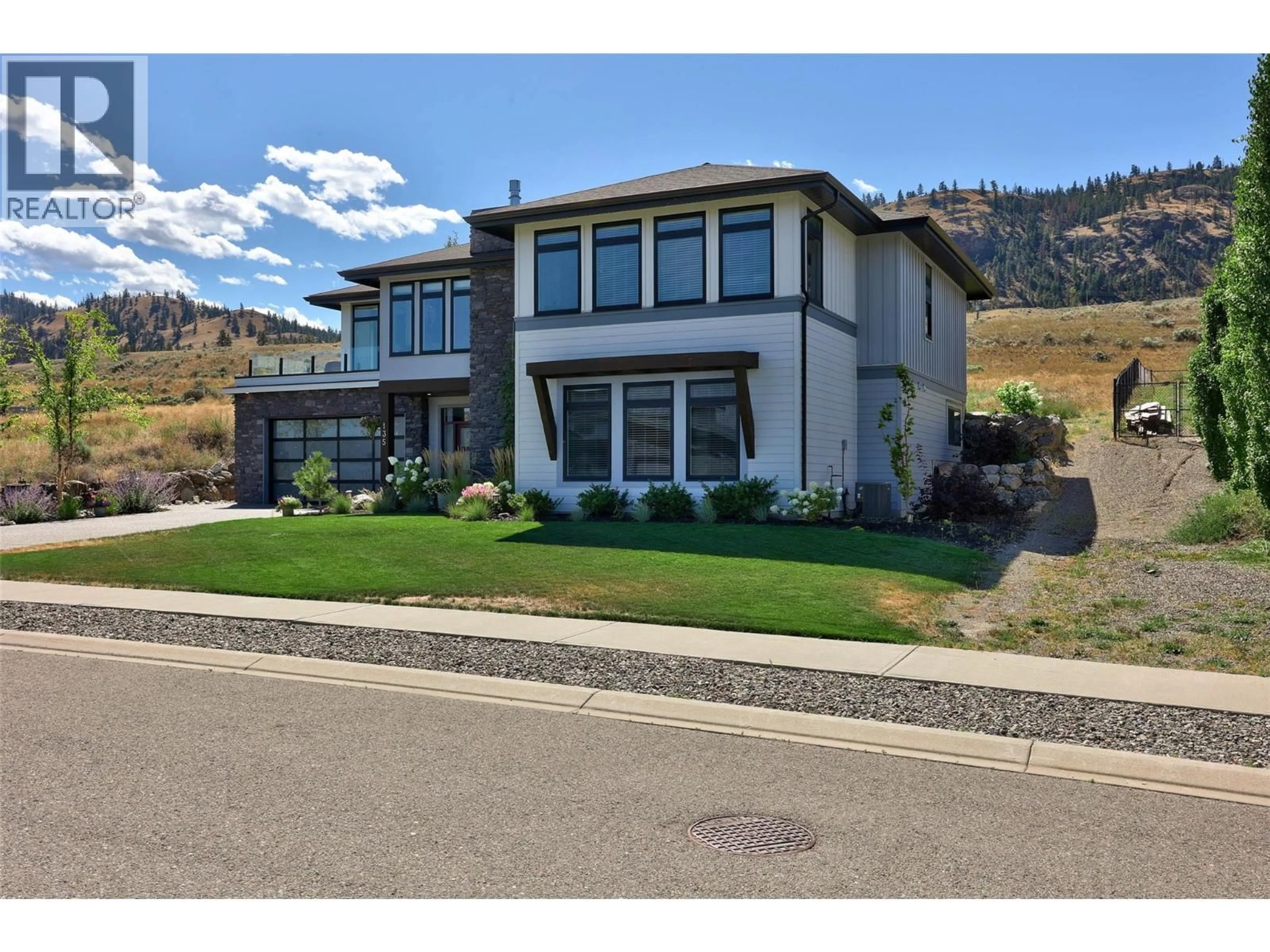 Home with vinyl exterior material, mountain view for 135 CAVESSON WAY, Kamloops British Columbia V1S0B3