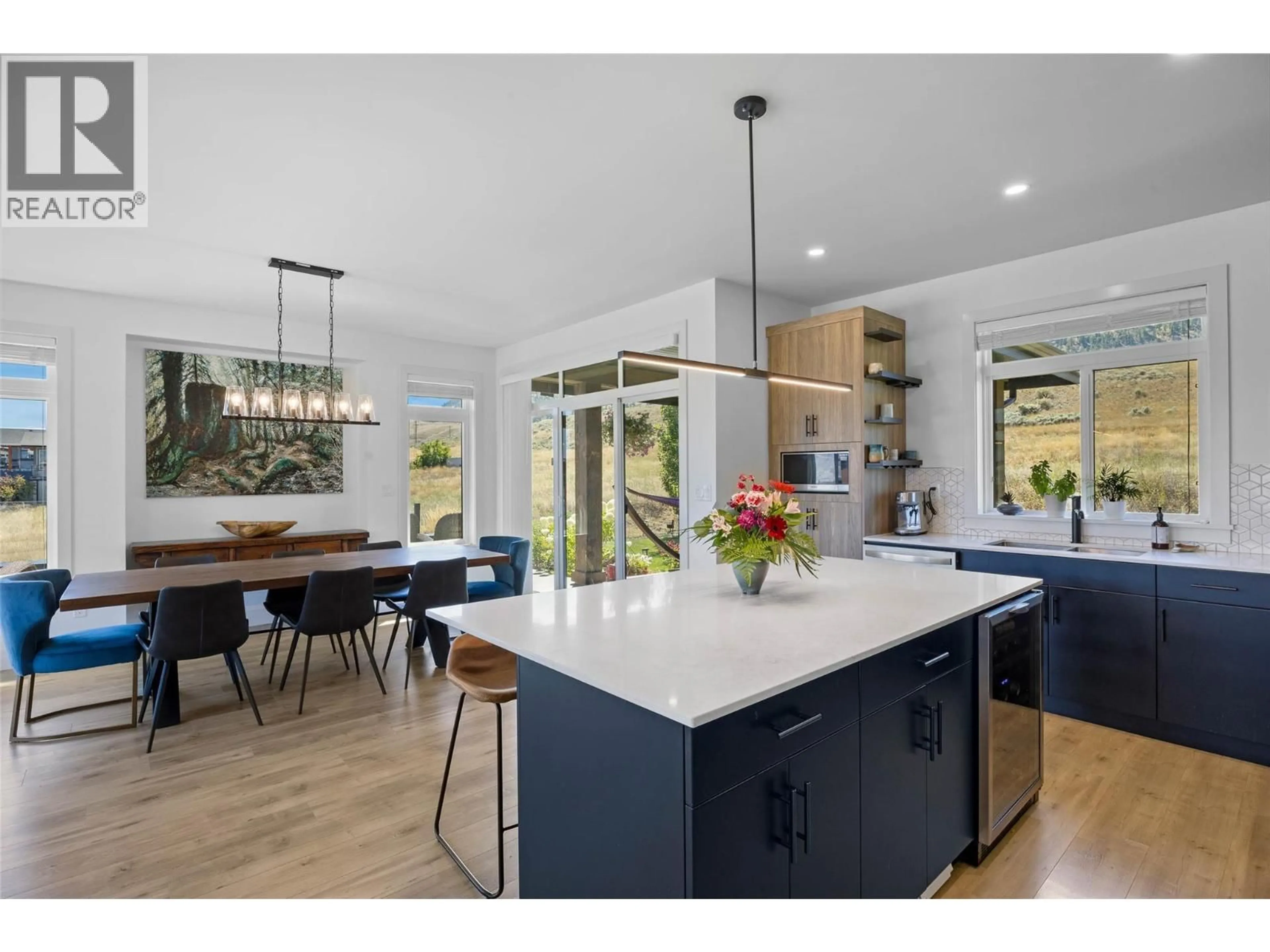 Open concept kitchen, unknown for 135 CAVESSON WAY, Kamloops British Columbia V1S0B3