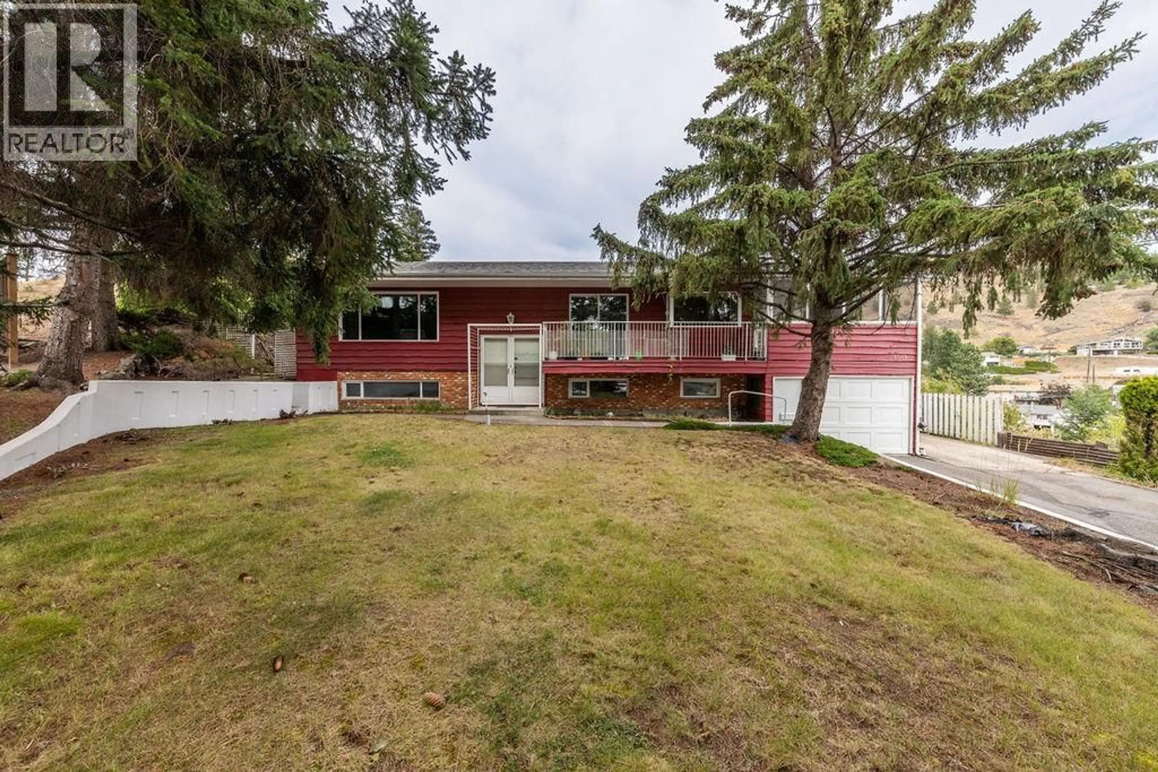 A pic from outside/outdoor area/front of a property/back of a property/a pic from drone, street for 1561 PLATEAU PLACE, Kamloops British Columbia V2E1C5
