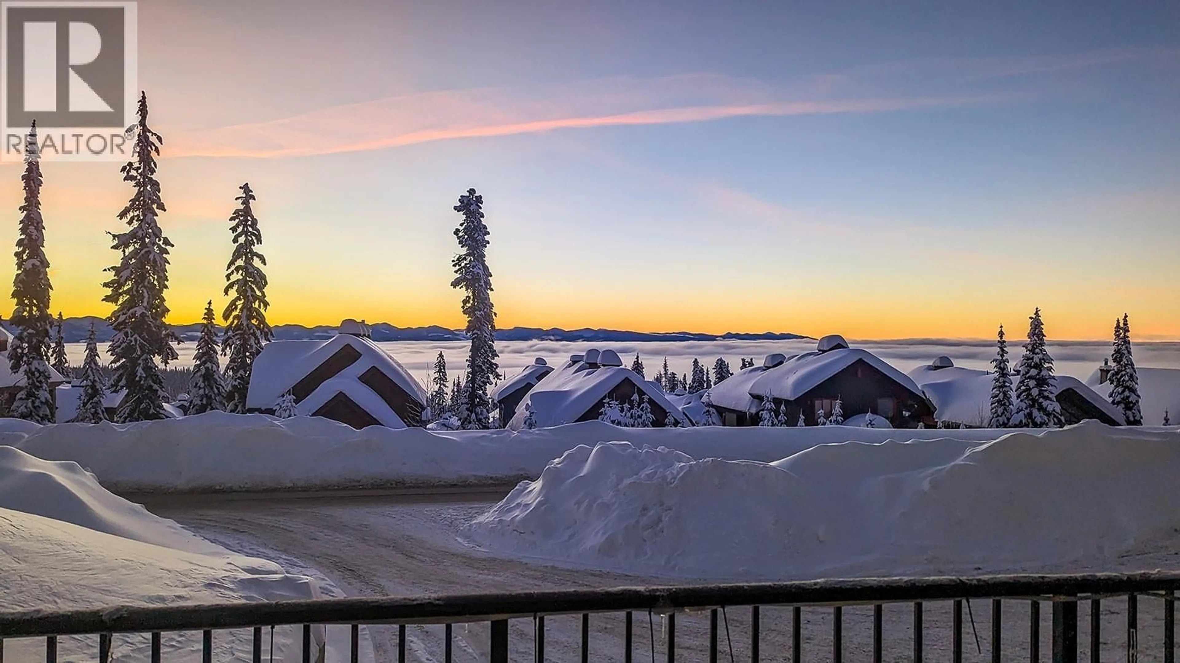 Patio, unknown for 1 - 255 RAVEN RIDGE ROAD, Big White British Columbia V1P1P3
