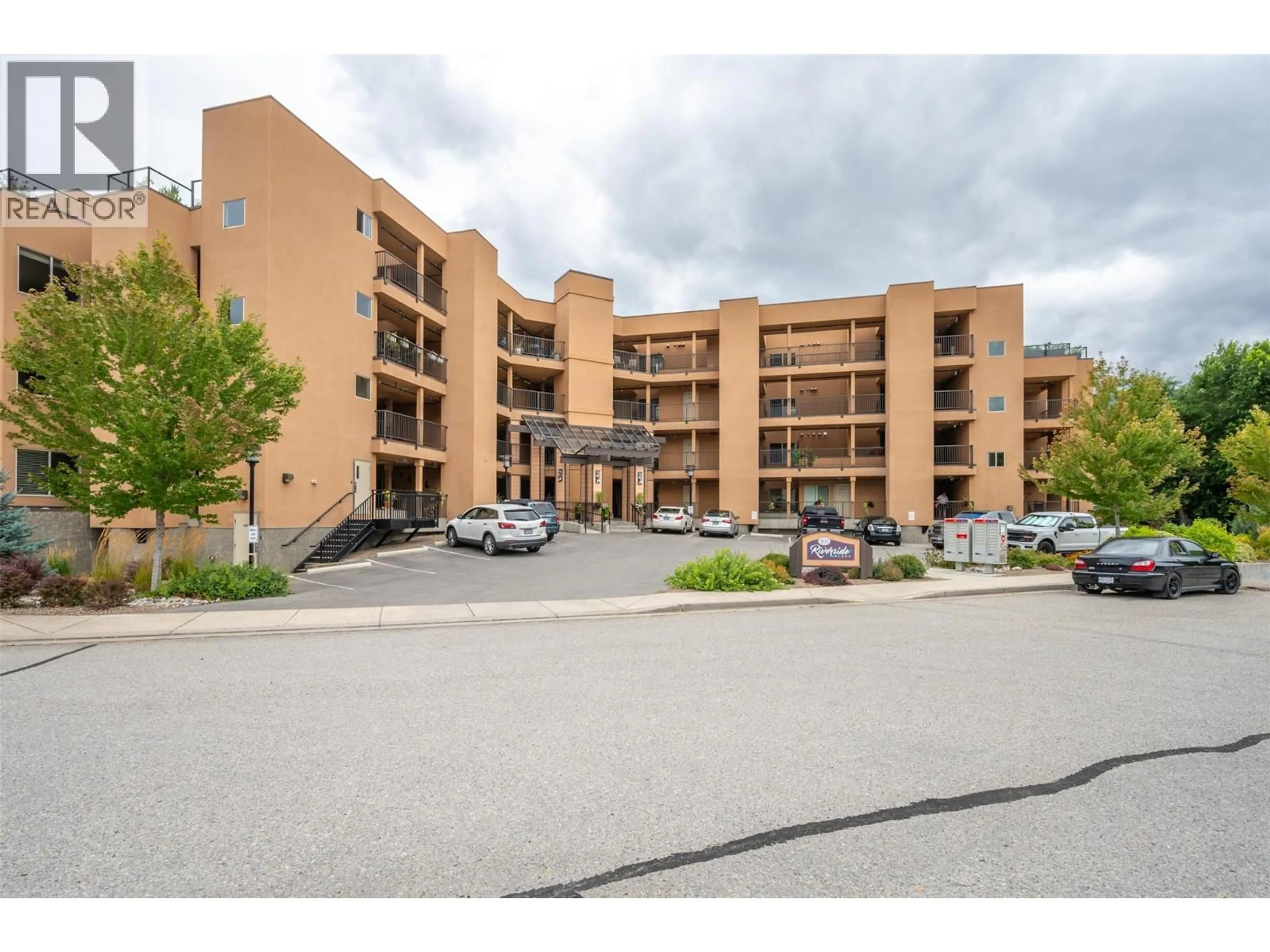 Unknown for 204 - 301 MCKINNEY ROAD, Oliver British Columbia V0H1T3