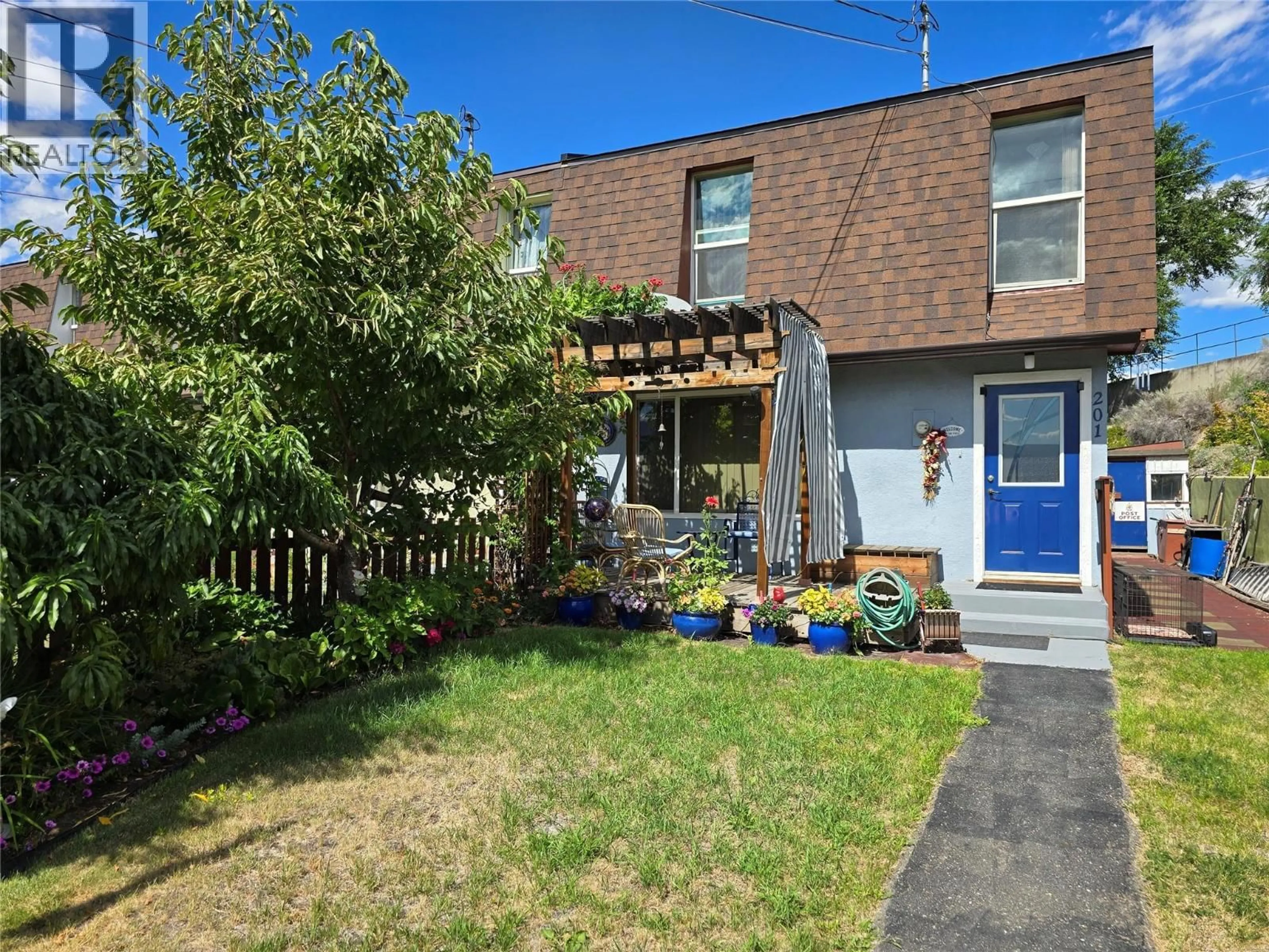 Patio, street for 201 CORNWALL PLACE, Ashcroft British Columbia V0K1A0