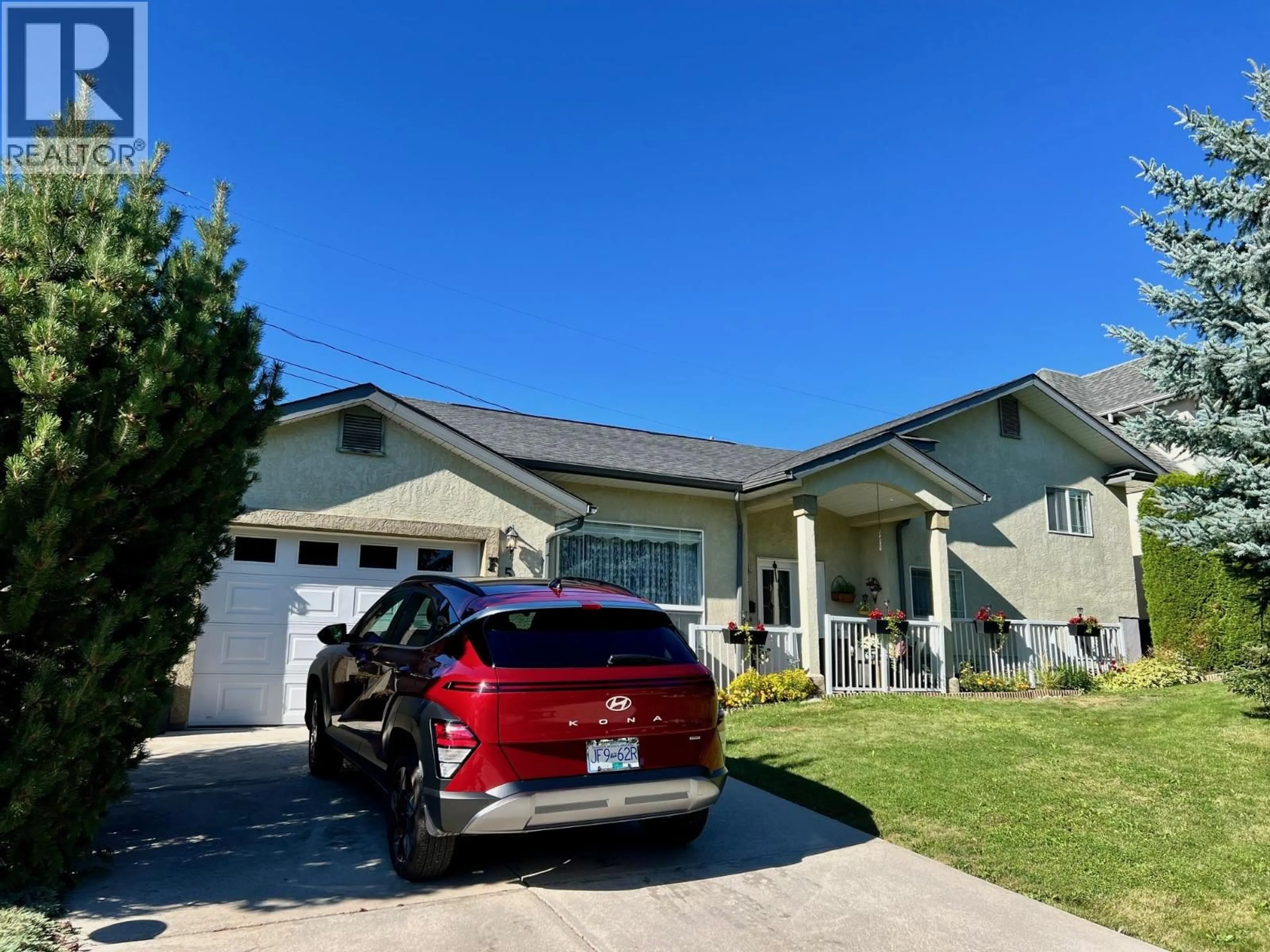 Home with vinyl exterior material, street for 515F 20TH AVENUE SOUTH, Creston British Columbia V0B1G1
