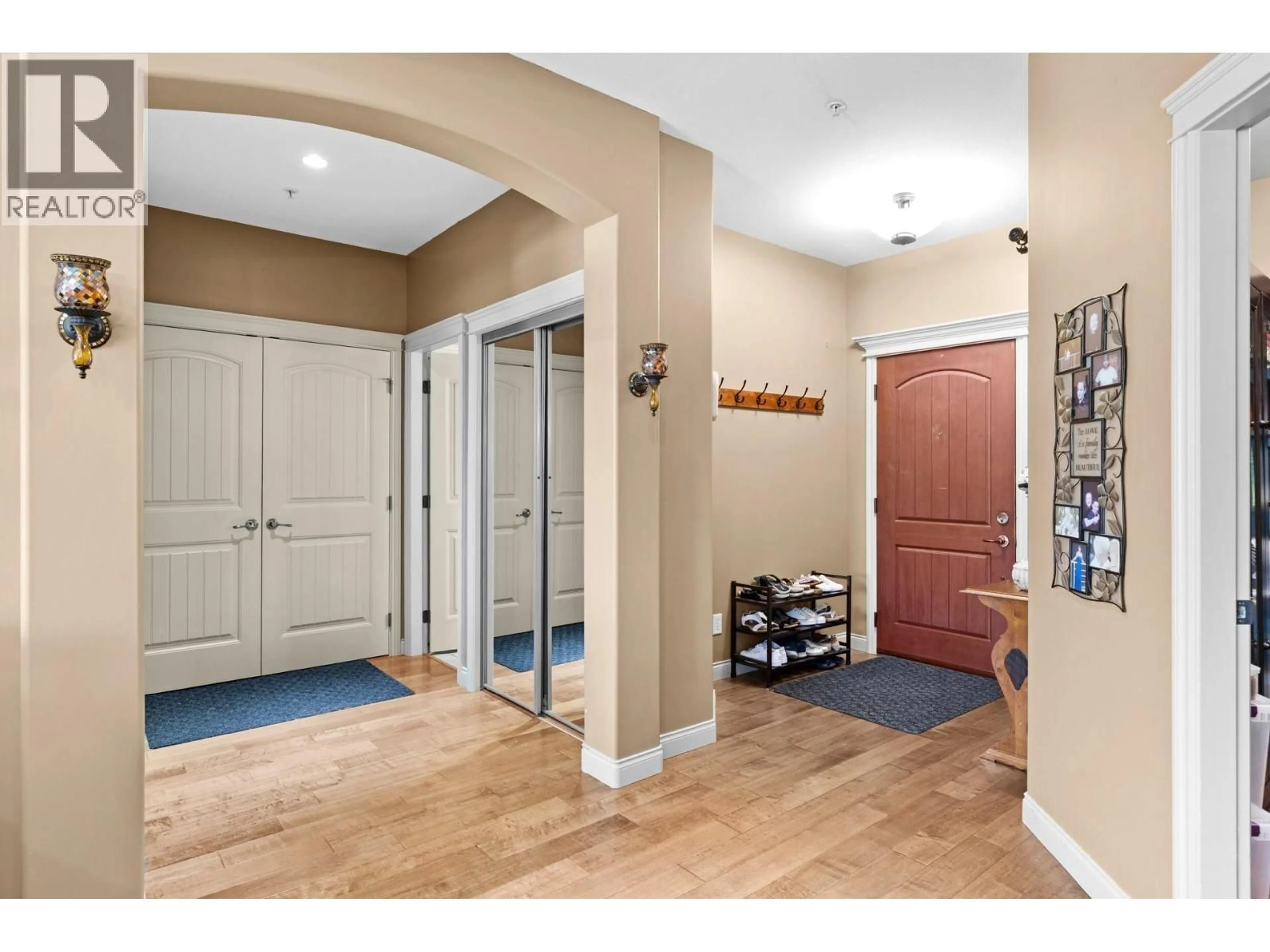 Indoor entryway for 110 - 2760 AUBURN ROAD, West Kelowna British Columbia V4T4C2