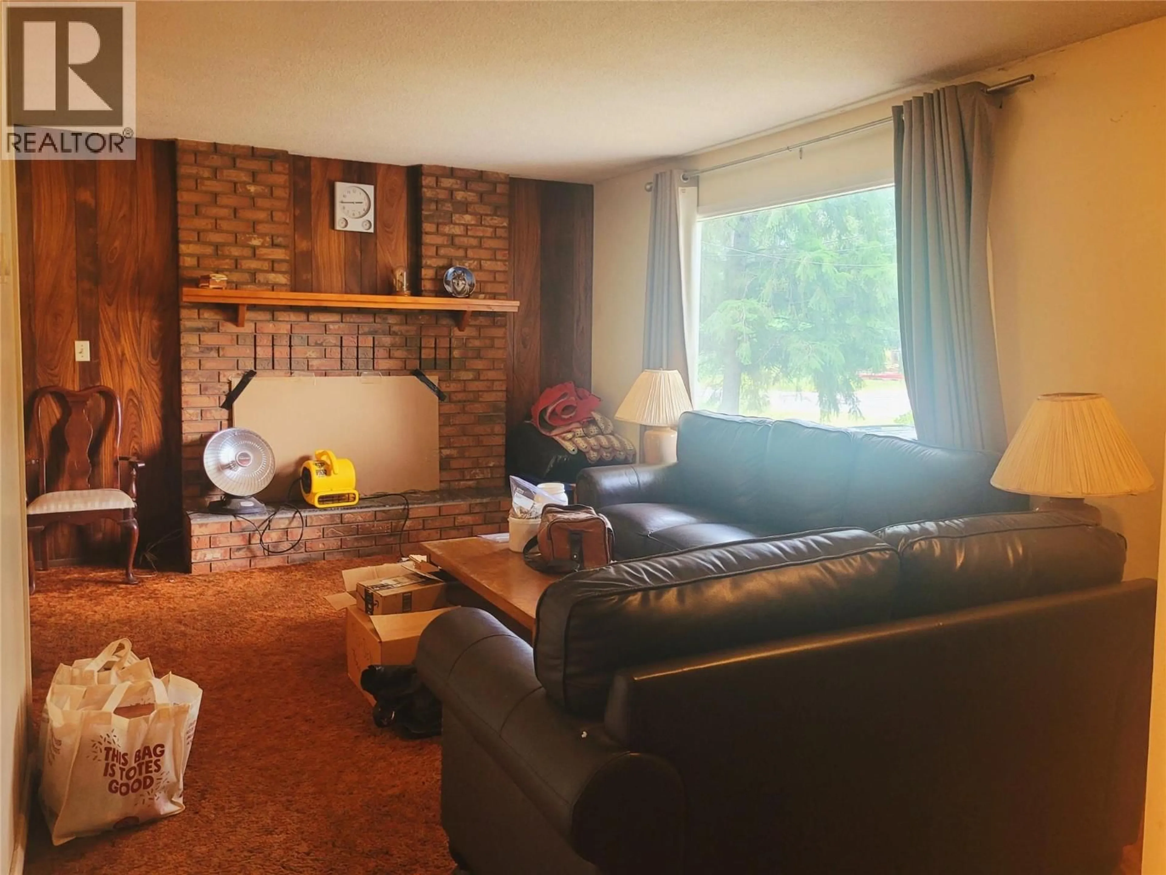 Living room with furniture, unknown for 328 DUTCH LAKE ROAD, Clearwater British Columbia V0E1N2