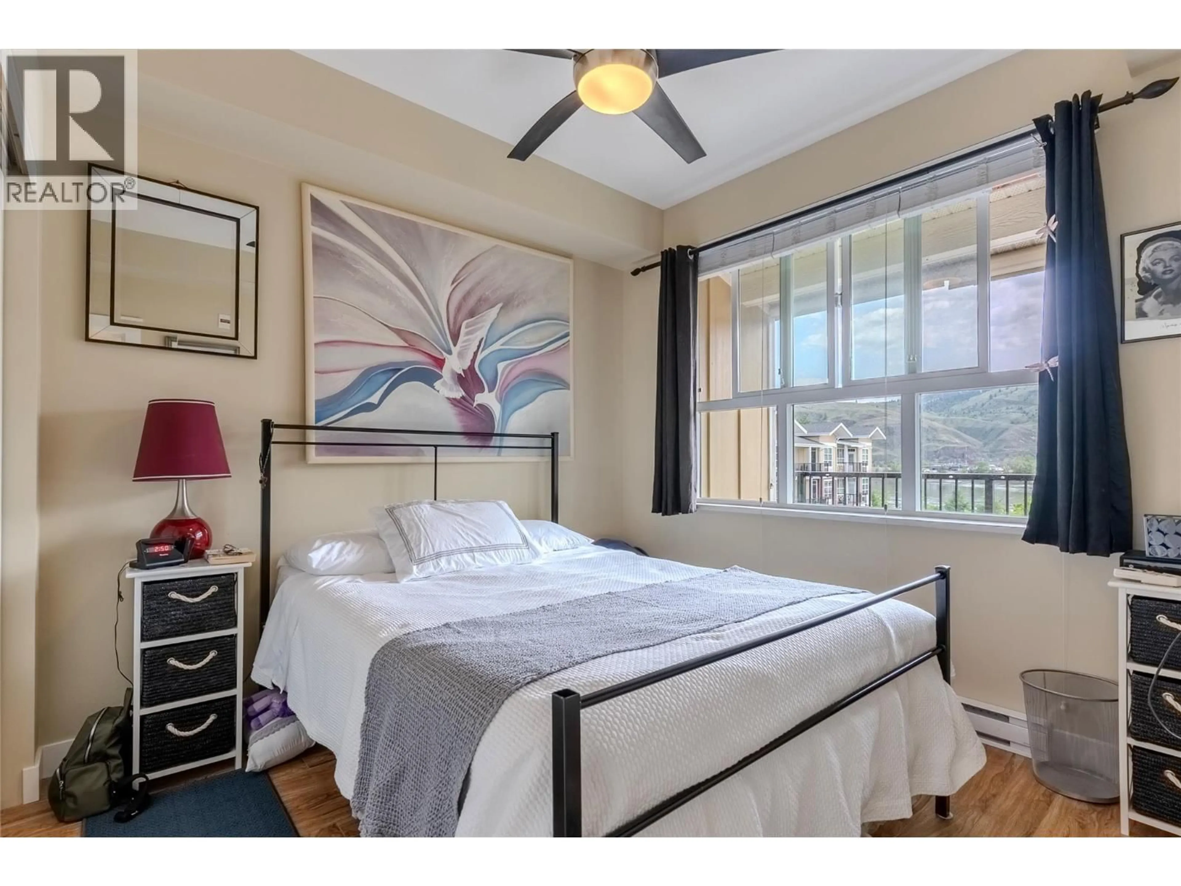 Bedroom with bed, unknown for 410 - 755 MAYFAIR STREET, Kamloops British Columbia V2B5L7