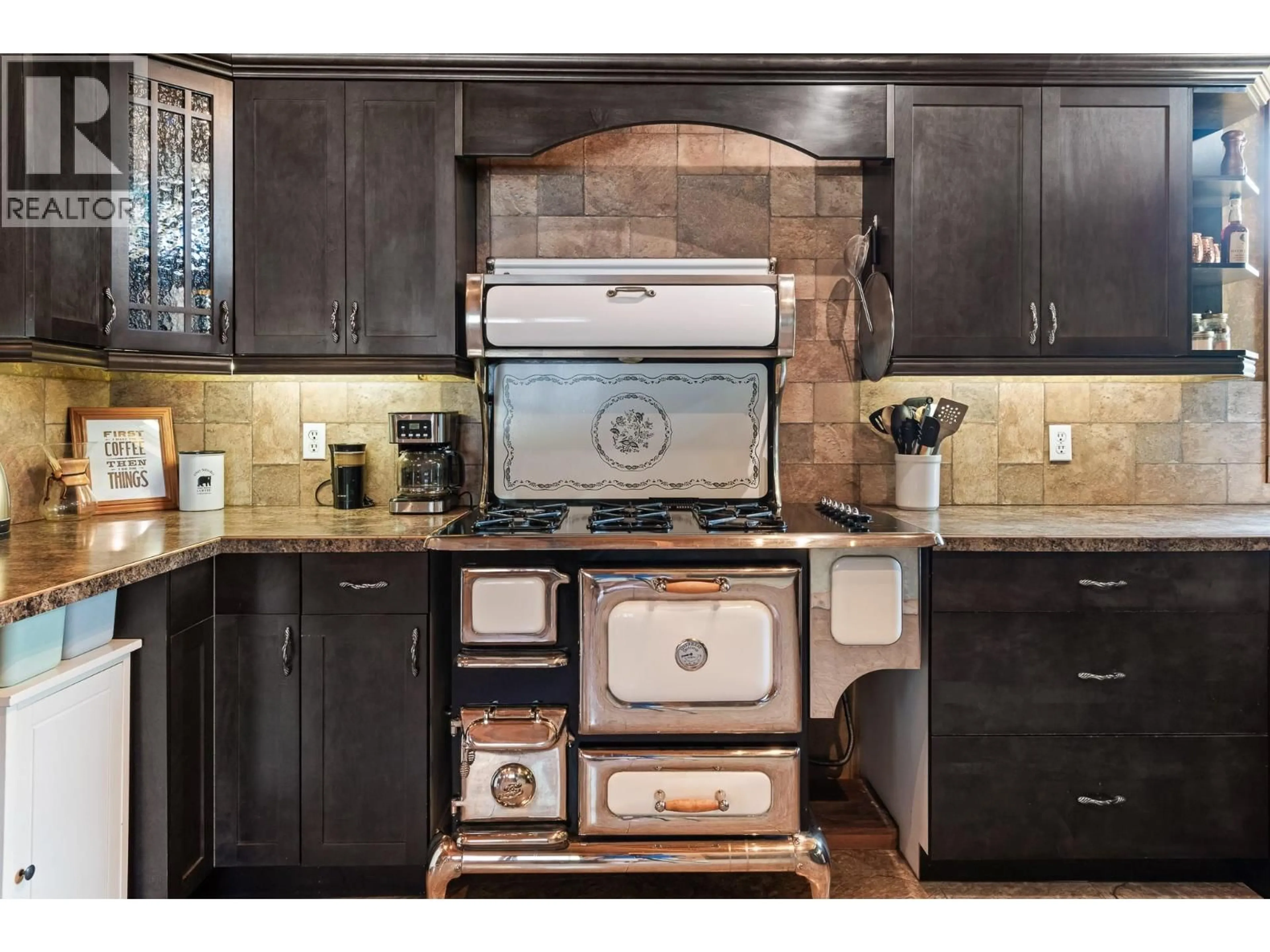 Rustic kitchen, ceramic/tile floor for 9250 KYRKE STREET, Elko British Columbia V0B1T3