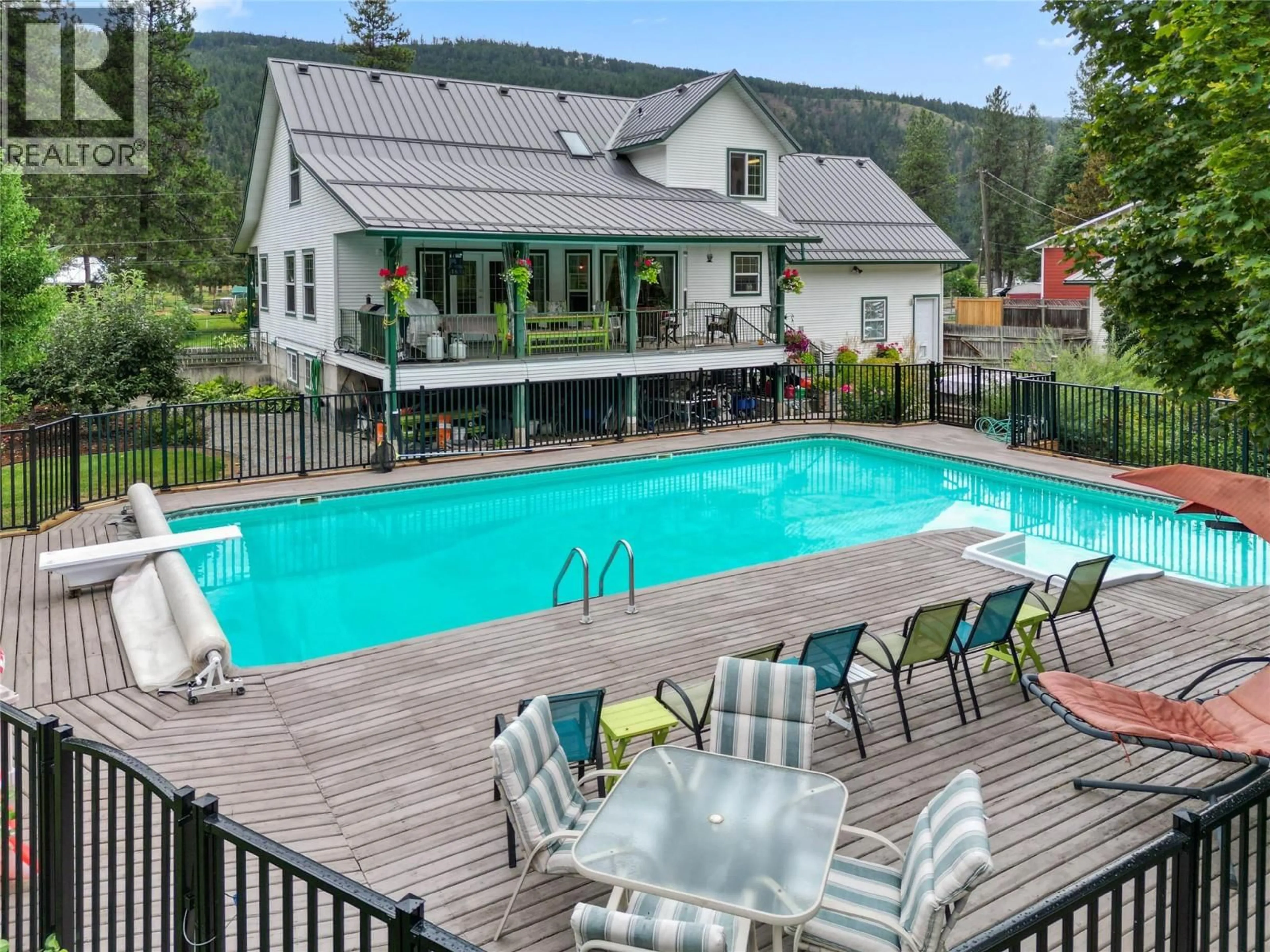 Pool for 933 GLENACRE ROAD, McLure British Columbia V0E2H0