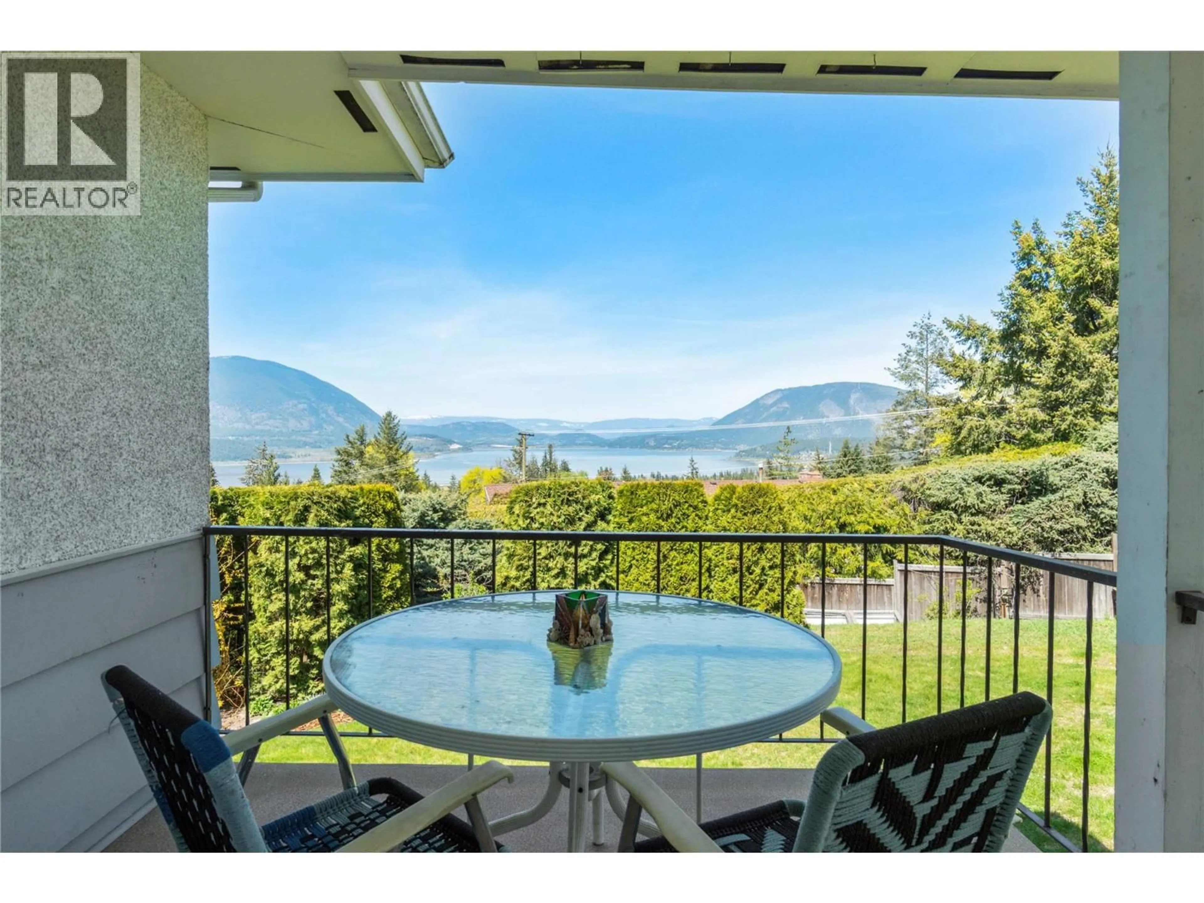 Patio, water/lake/river/ocean view for 1290 15 STREET SOUTHEAST, Salmon Arm British Columbia V1E2G8