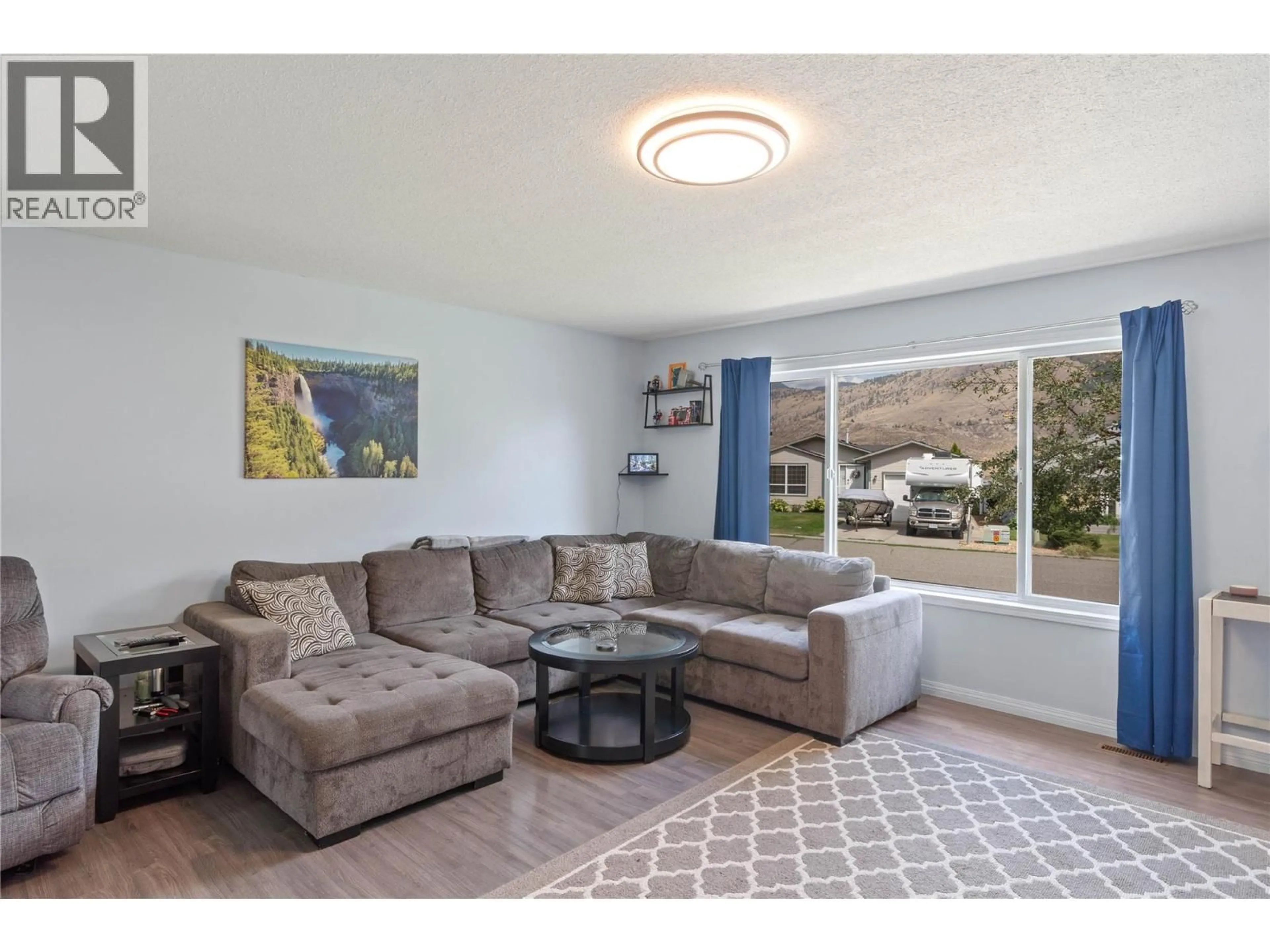 Living room with furniture, unknown for 8871 BADGER DRIVE, Kamloops British Columbia V2C6V2