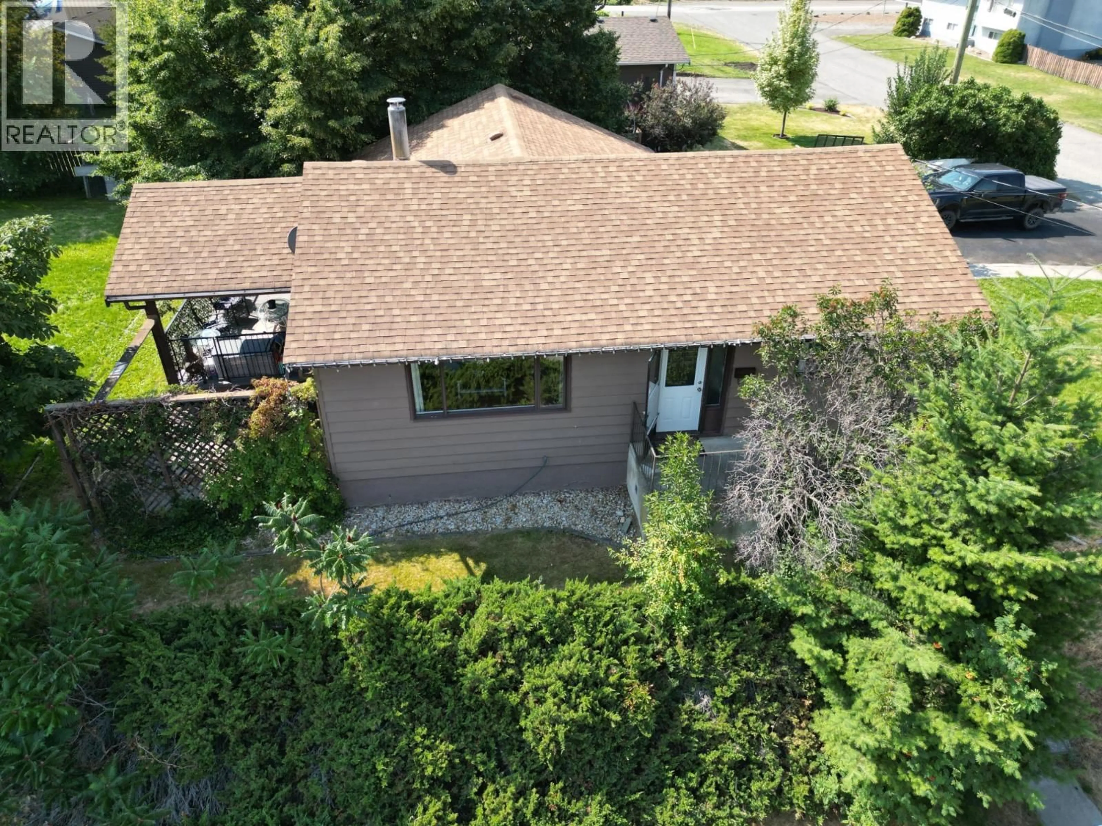 A pic from outside/outdoor area/front of a property/back of a property/a pic from drone, street for 160 PUMP ROAD, Kamloops British Columbia V2C4Y6