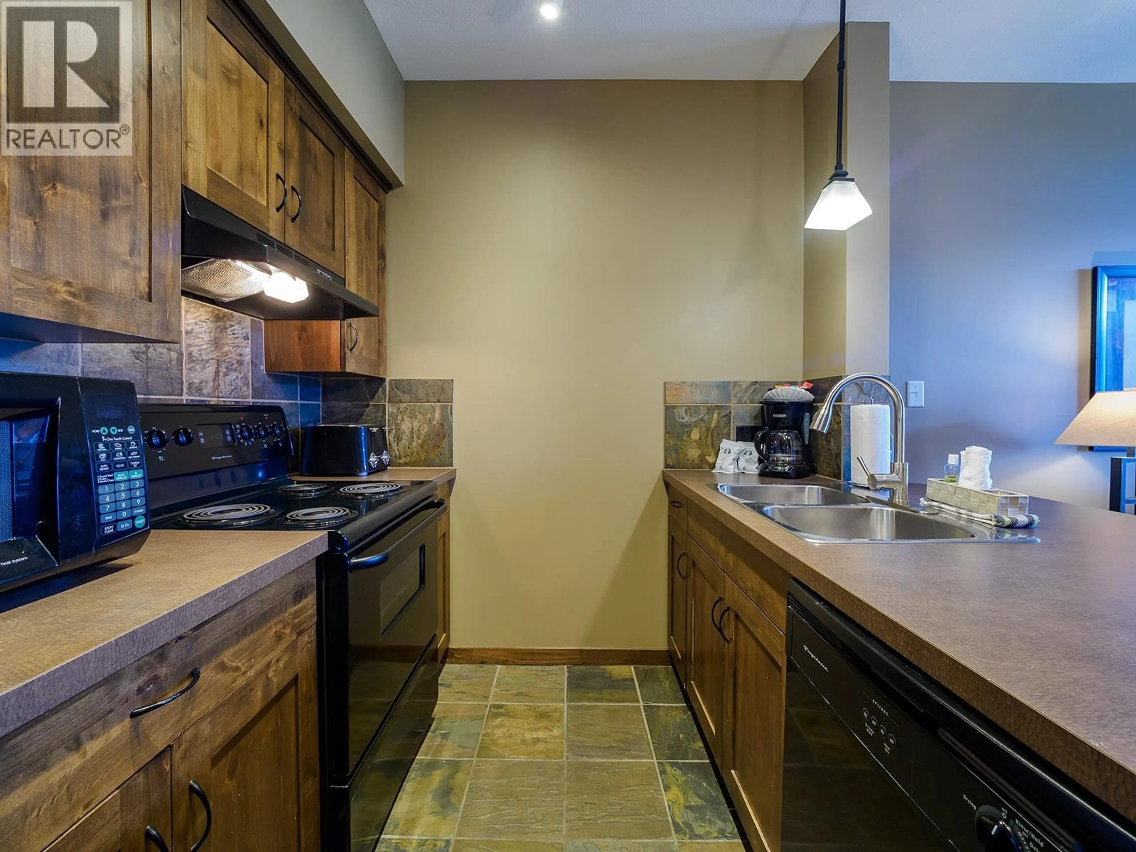 Standard kitchen, ceramic/tile floor for 307 - 1545 KICKING HORSE TRAIL, Golden British Columbia V0A1H2