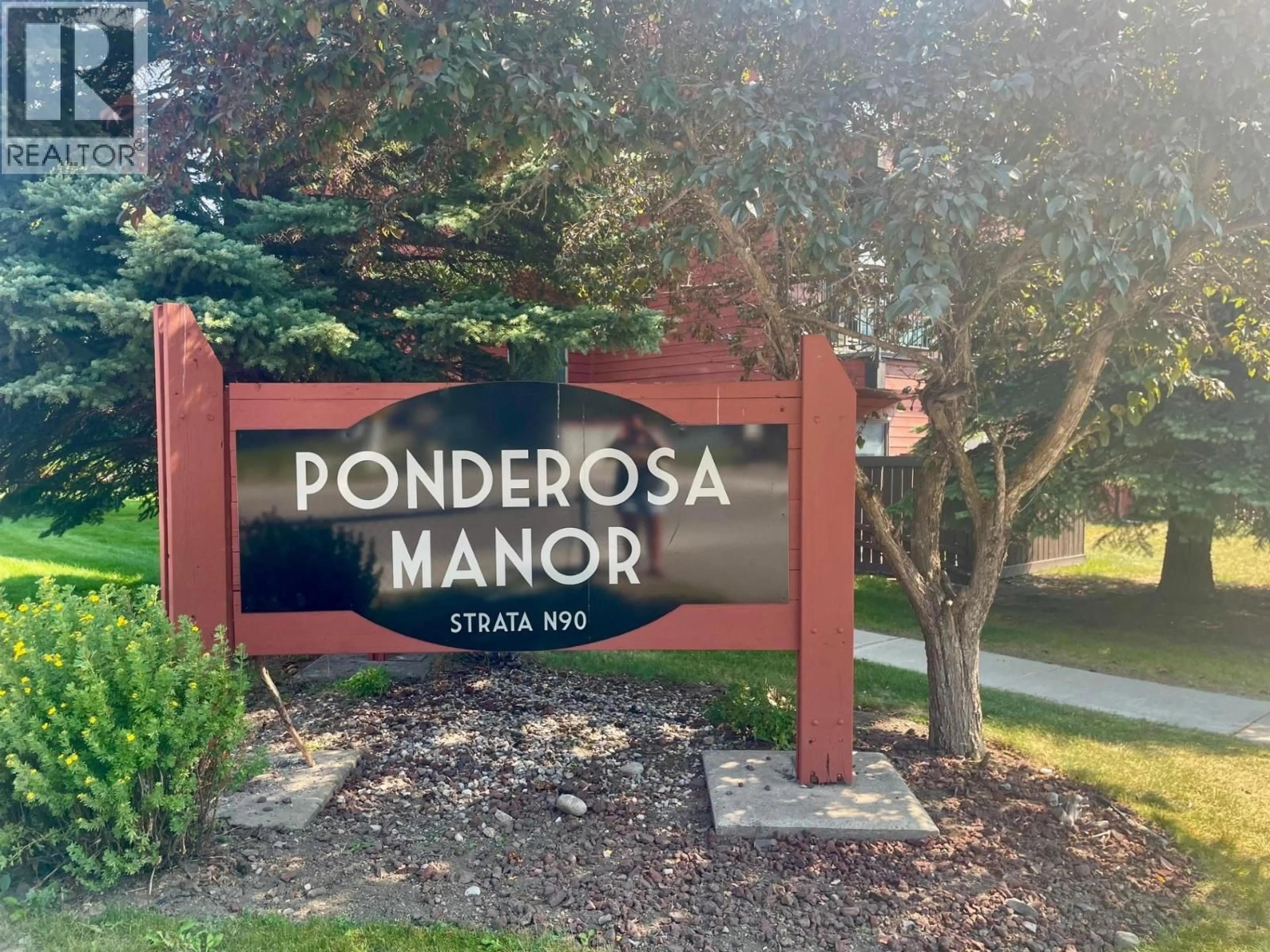 Indoor foyer for #315C - 1286 PONDEROSA DRIVE, Sparwood British Columbia V0B2G2