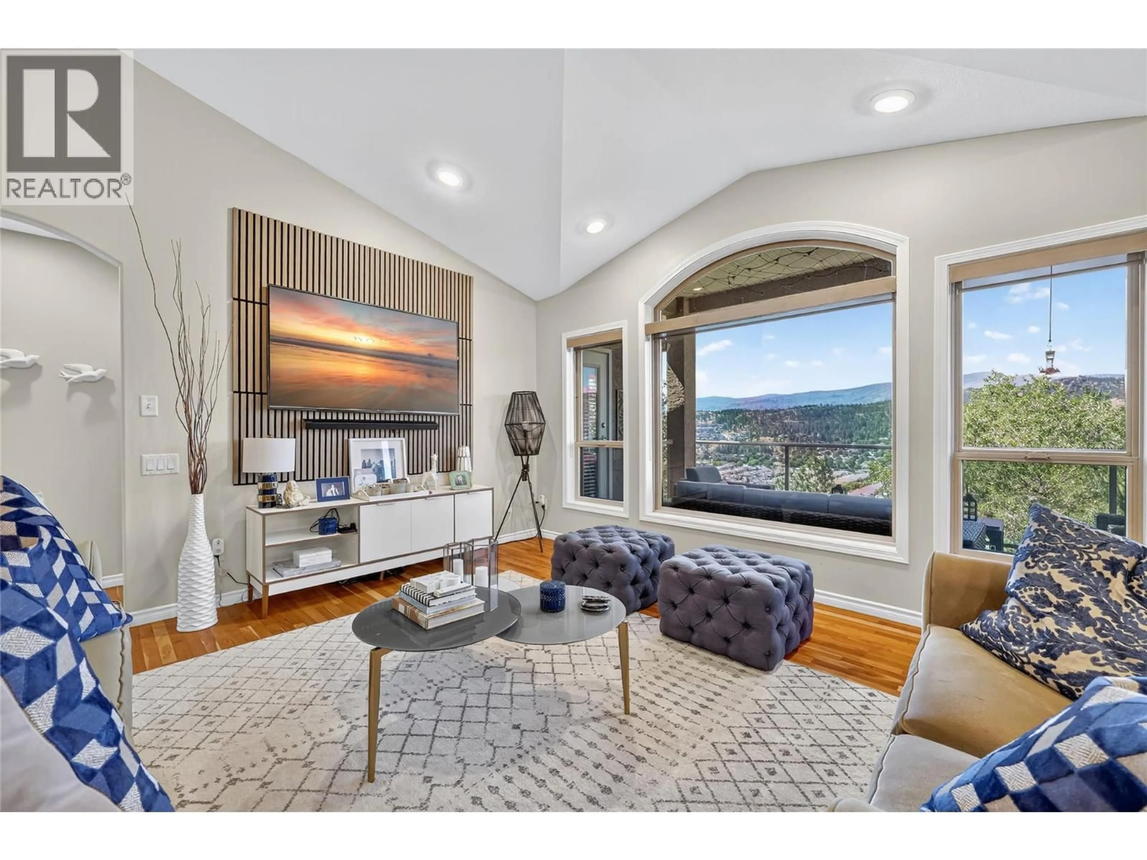 Living room with furniture, unknown for 600 DENALI DRIVE, Kelowna British Columbia V1V2P6