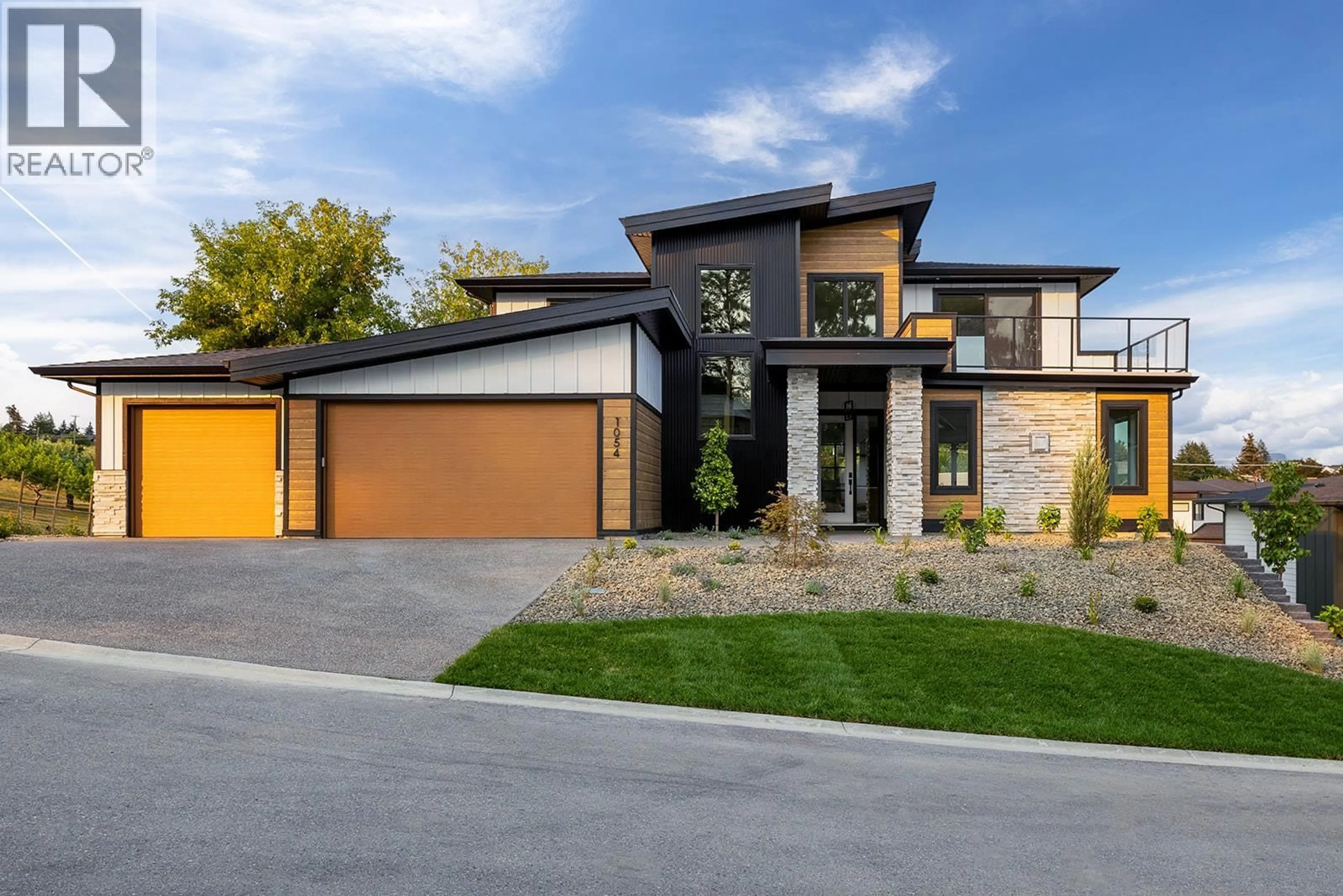 Home with brick exterior material, street for 1054 OAK BARREL PLACE, West Kelowna British Columbia V1Z0A6