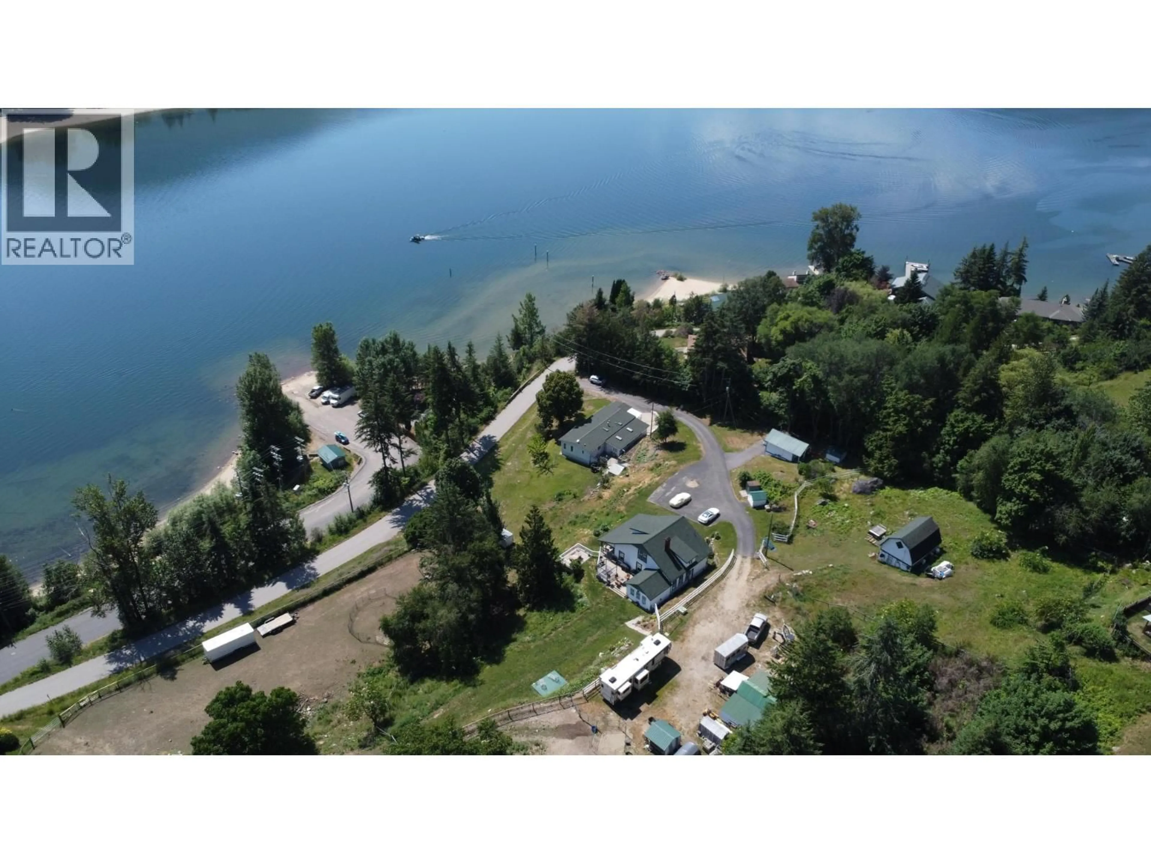 A pic from outside/outdoor area/front of a property/back of a property/a pic from drone, water/lake/river/ocean view for 601 VALHALLA ROAD, Nelson British Columbia v1l6m6