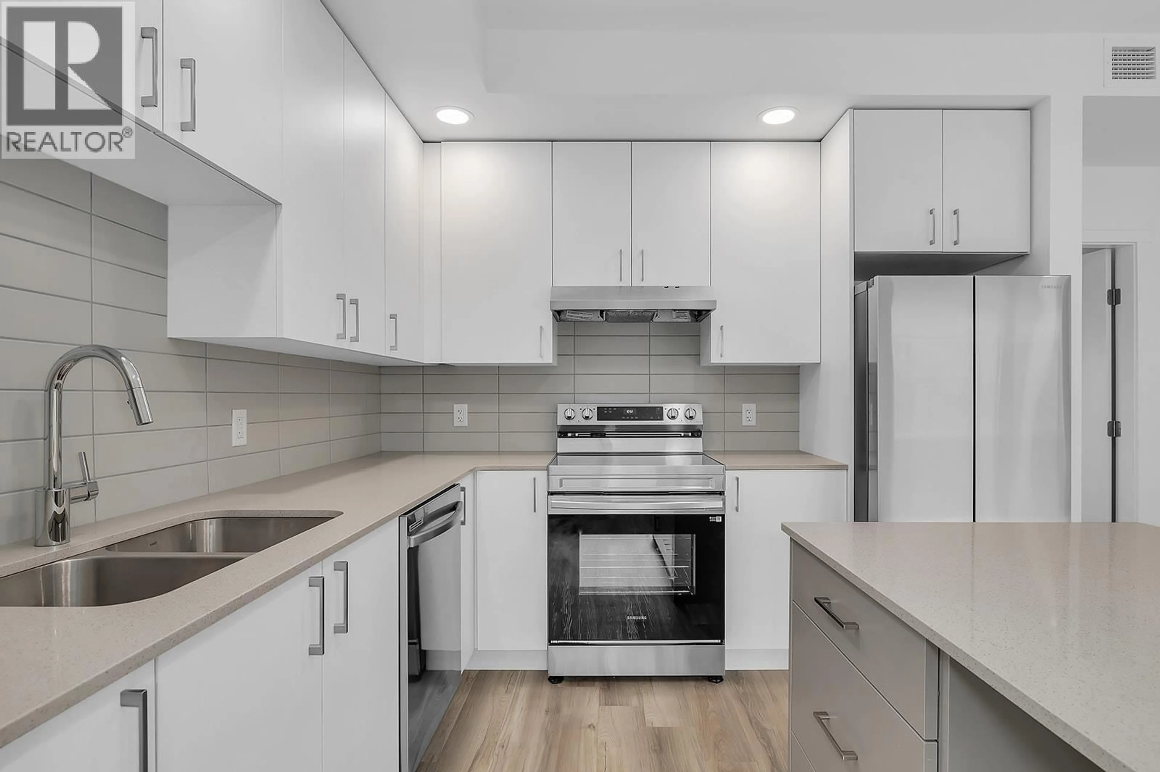 Standard kitchen, unknown for 202 - 1057 FROST ROAD, Kelowna British Columbia V1W0G7