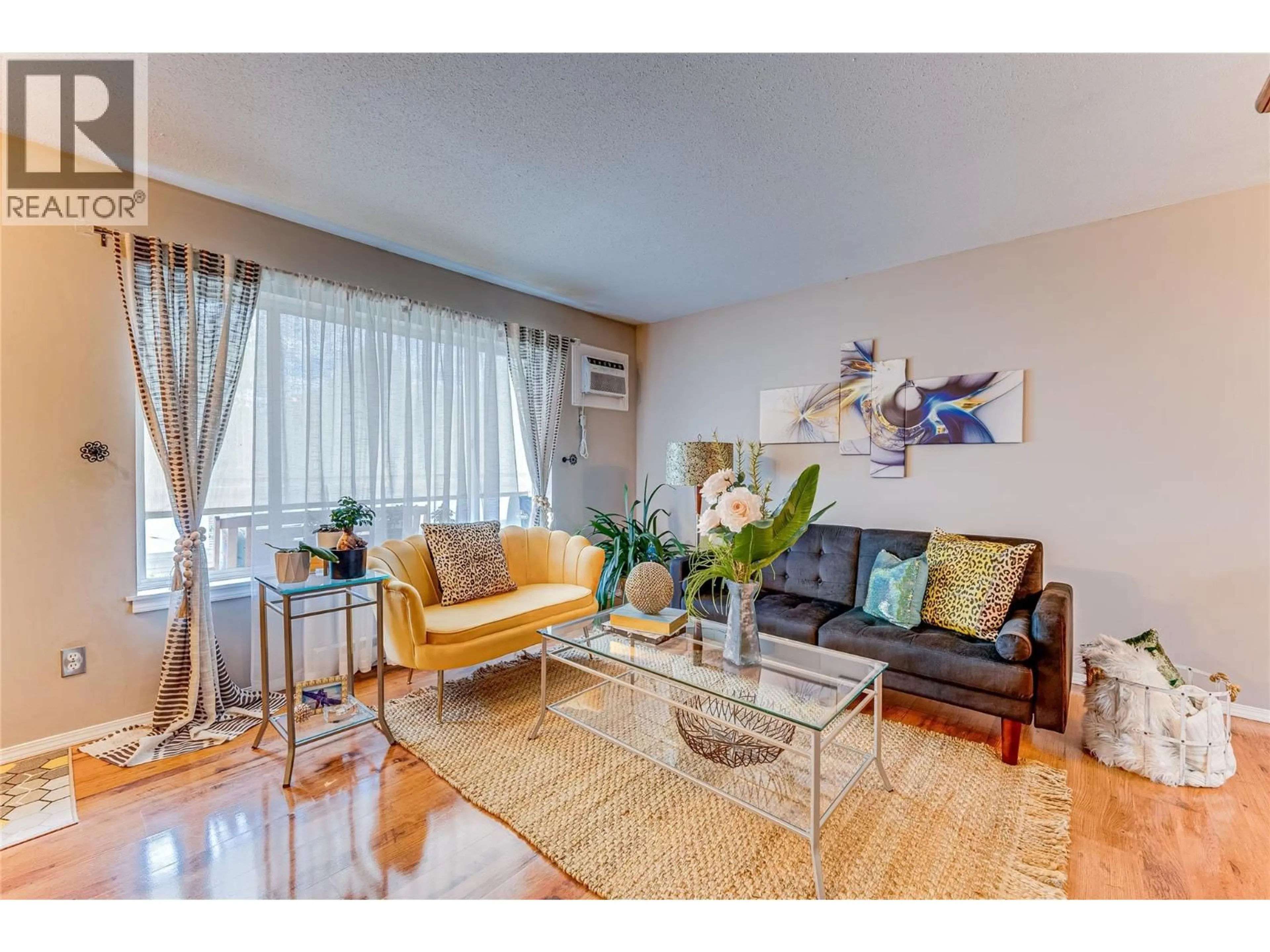 Living room with furniture, unknown for 216 - 505 BROWNE ROAD, Coldstream British Columbia V1T7M2