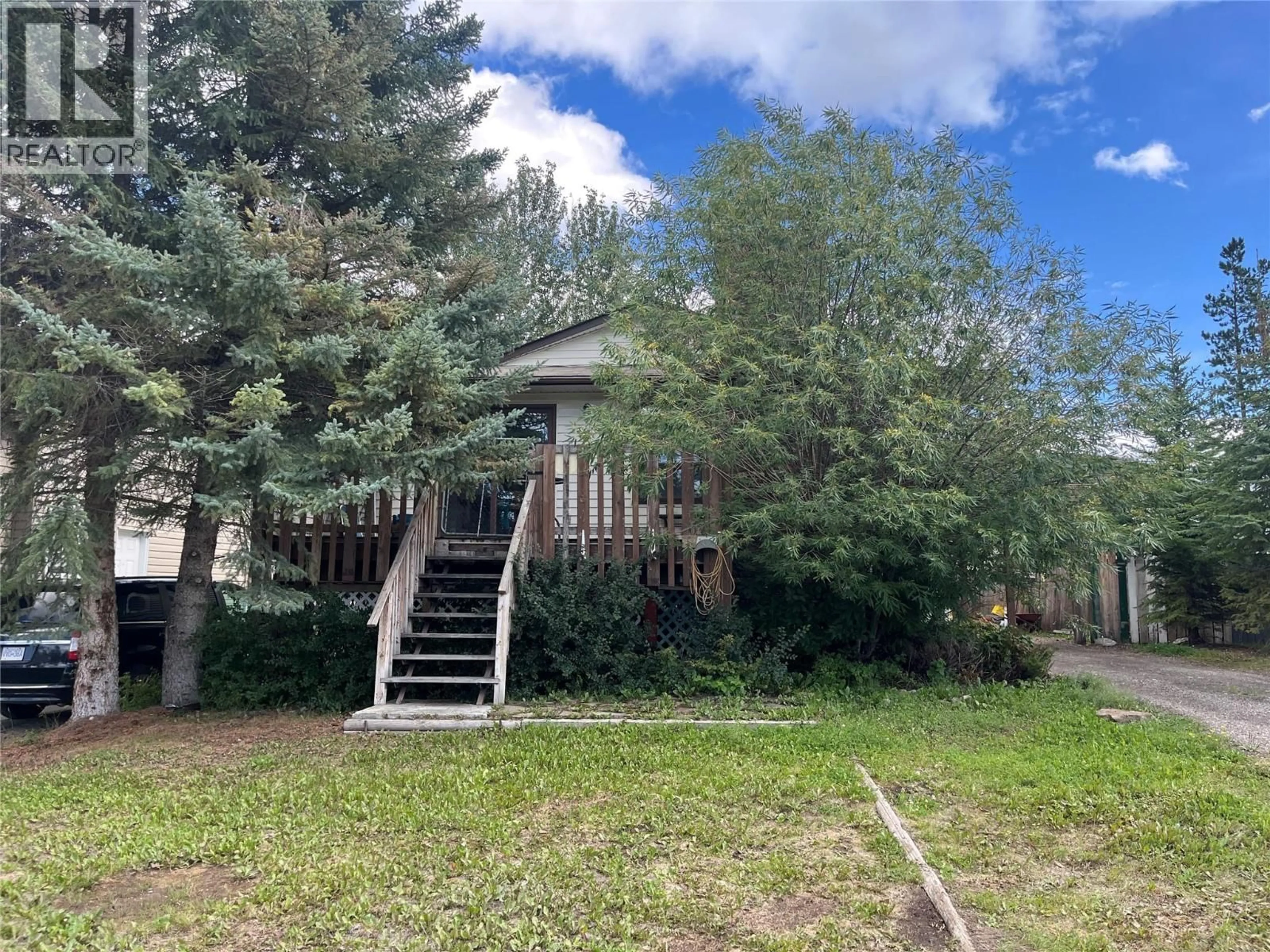 A pic from outside/outdoor area/front of a property/back of a property/a pic from drone, unknown for 167 SUKUNKA AVENUE, Tumbler Ridge British Columbia V0C2W0