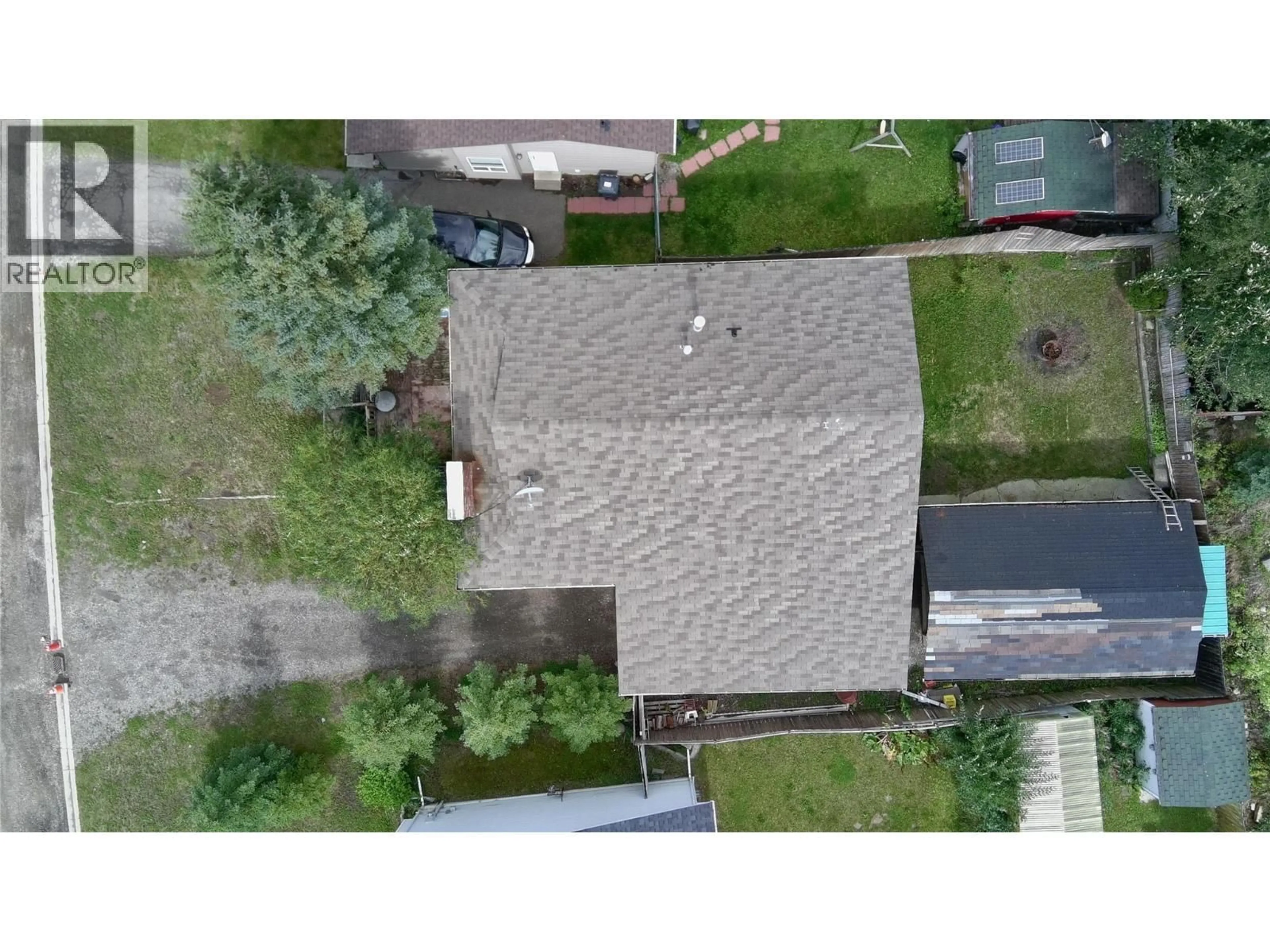 A pic from outside/outdoor area/front of a property/back of a property/a pic from drone, street for 167 SUKUNKA AVENUE, Tumbler Ridge British Columbia V0C2W0