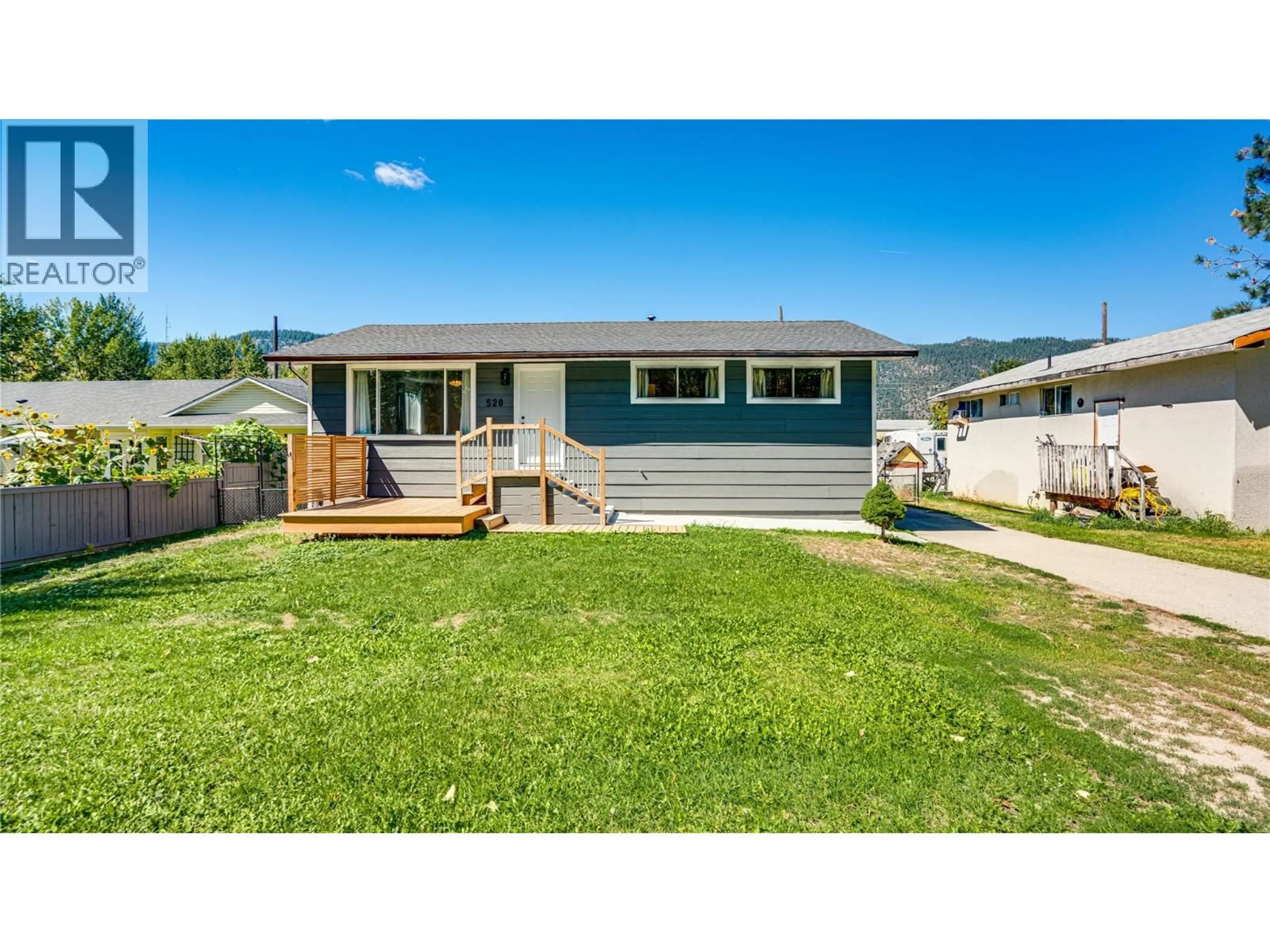 Home with vinyl exterior material, unknown for 520 AULIN AVENUE, Chase British Columbia V0E1M0